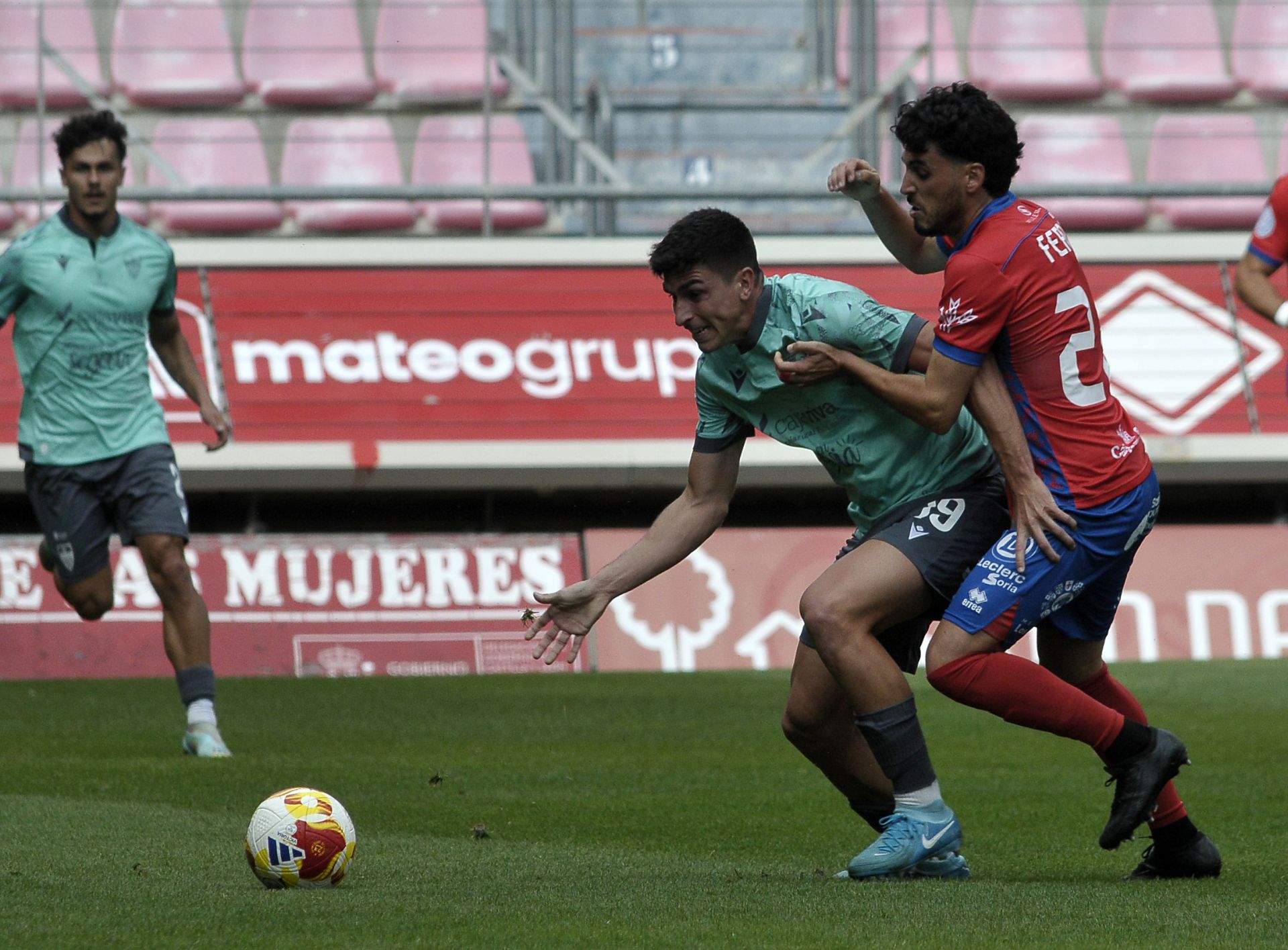 La derrota de la Segoviana en Soria, en imágenes