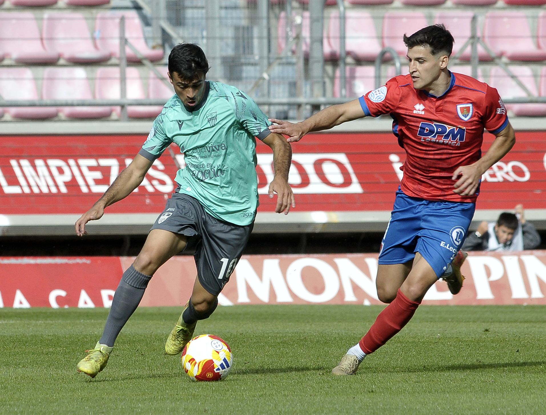 La derrota de la Segoviana en Soria, en imágenes