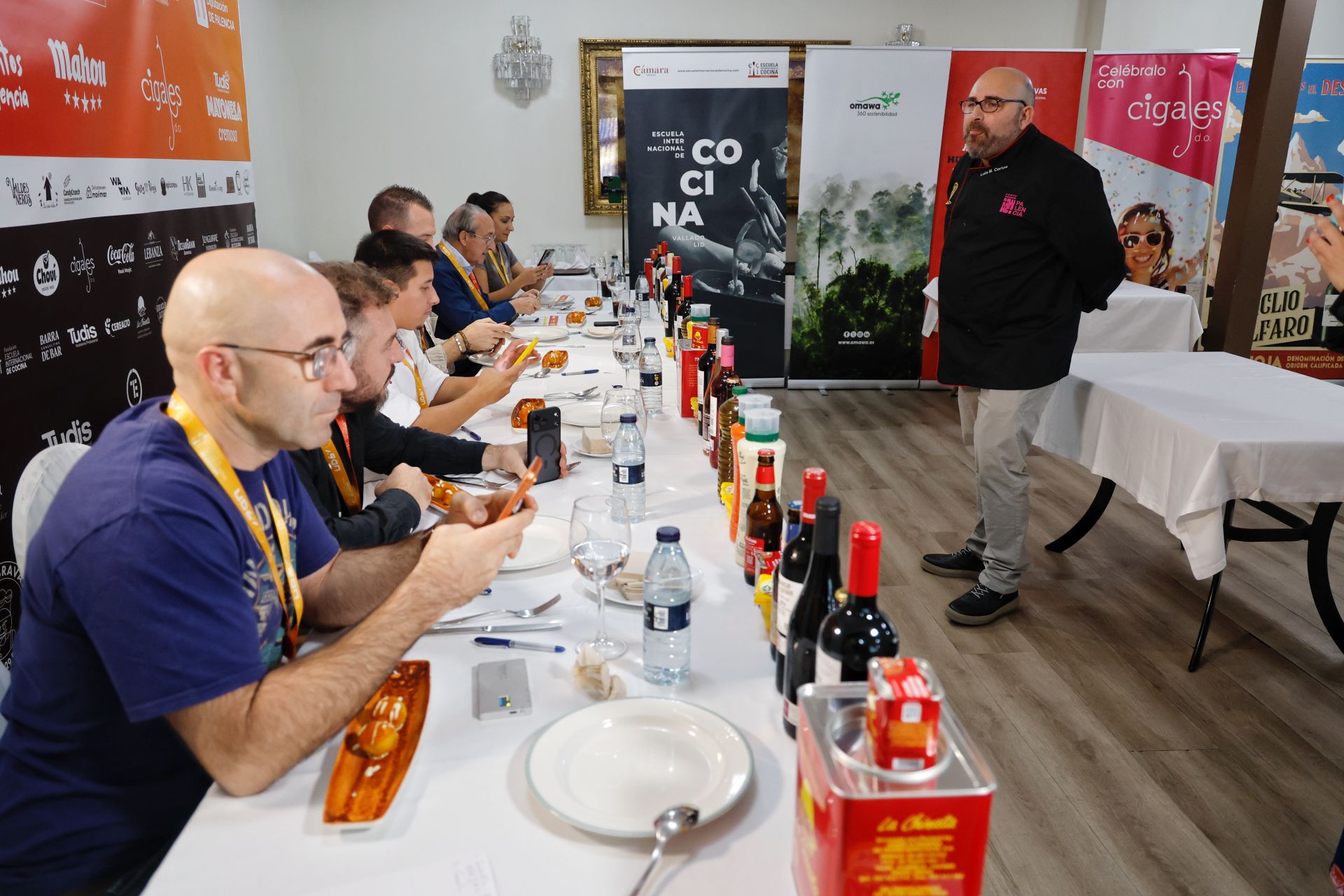 Así se cocina en el Concurso Internacional de Patatas Bravas