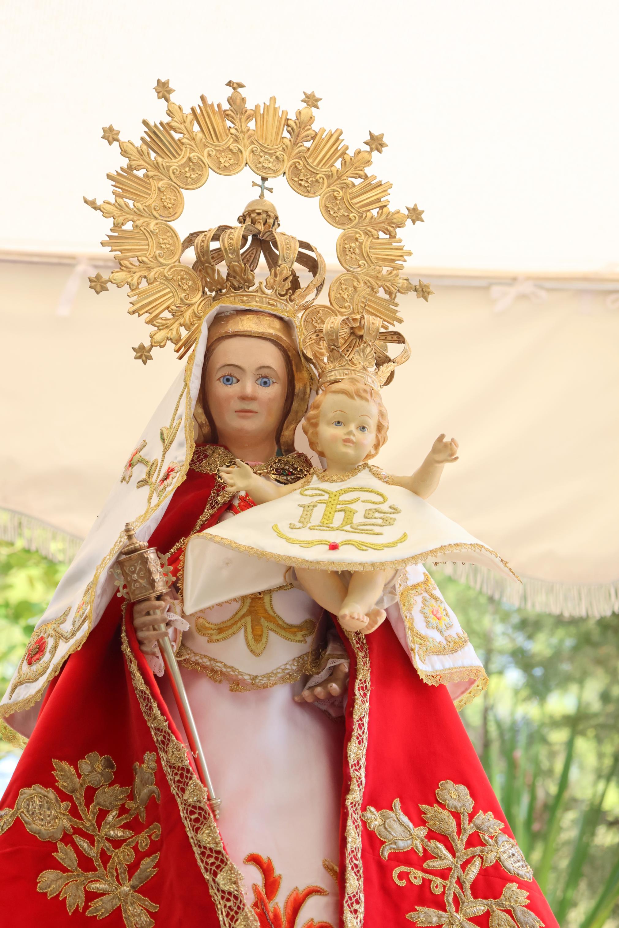 Antigüedad se rinde a la Virgen de Garón