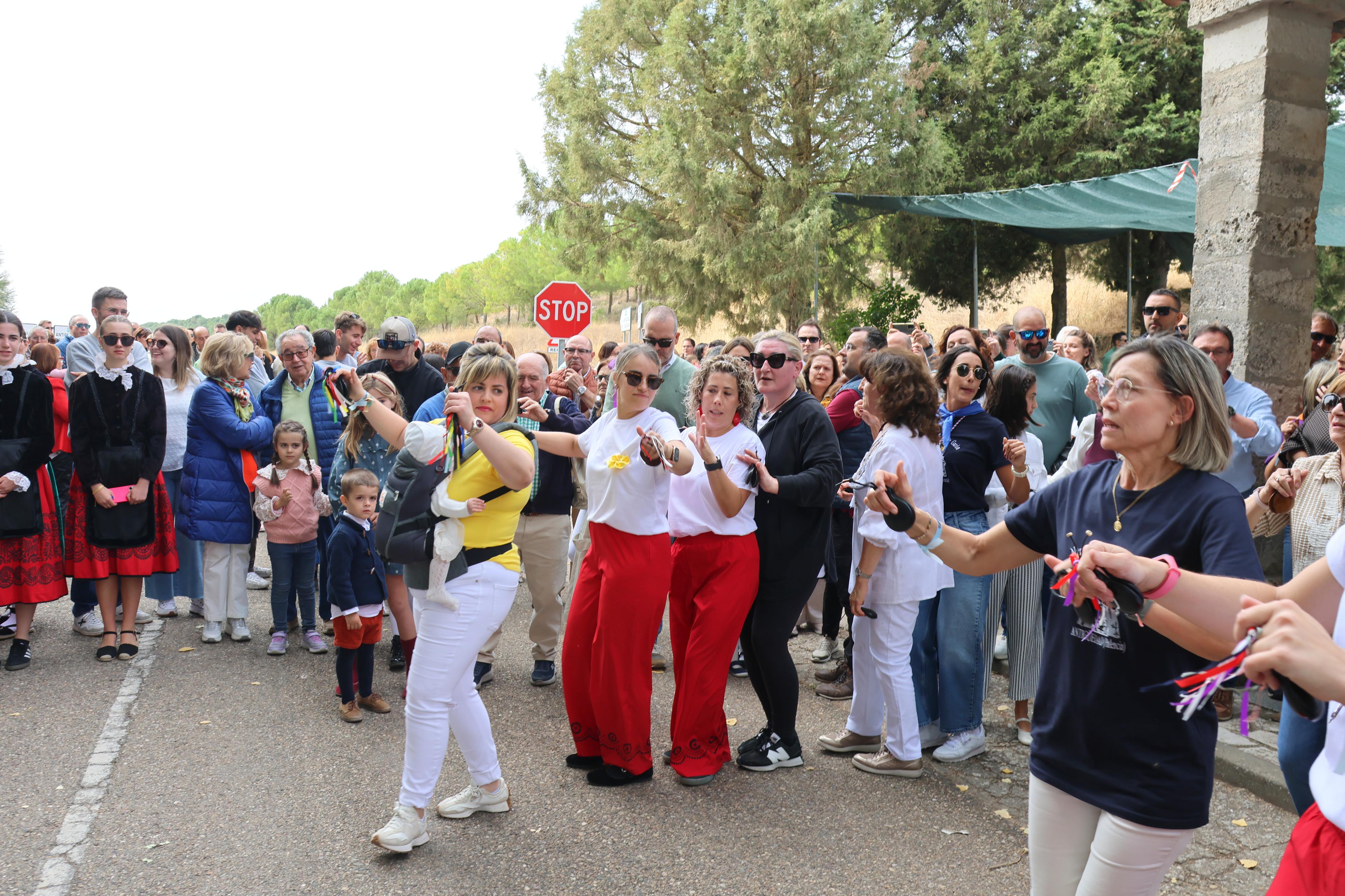 Antigüedad se rinde a la Virgen de Garón