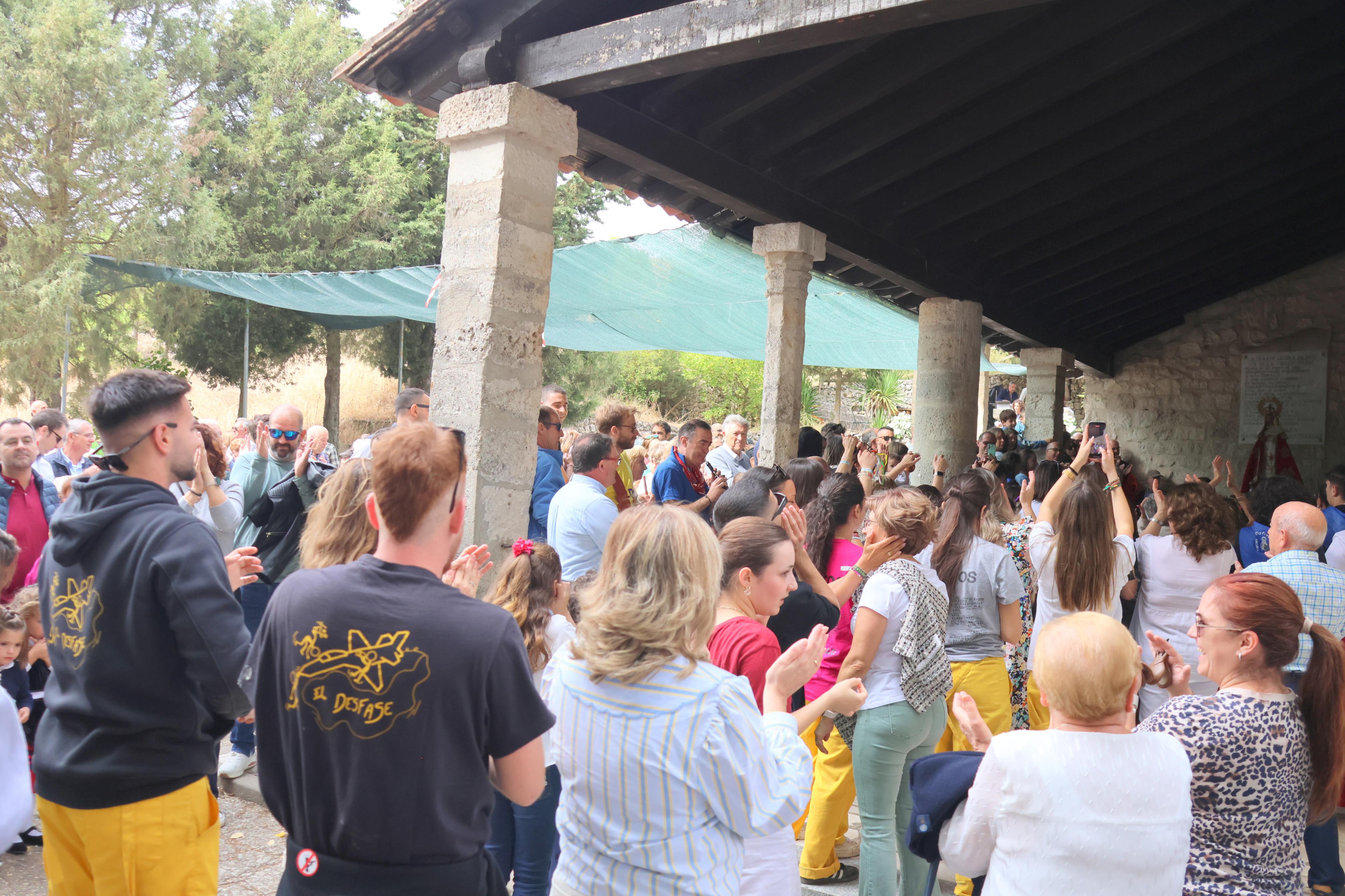 Antigüedad se rinde a la Virgen de Garón