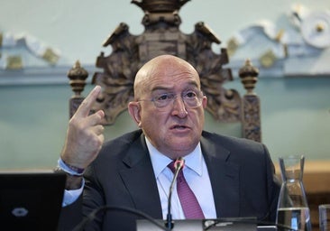 Carnero reitera el no a los pasos de Ariza: «Me niego a embarcar a la ciudad a un desastre de movilidad»