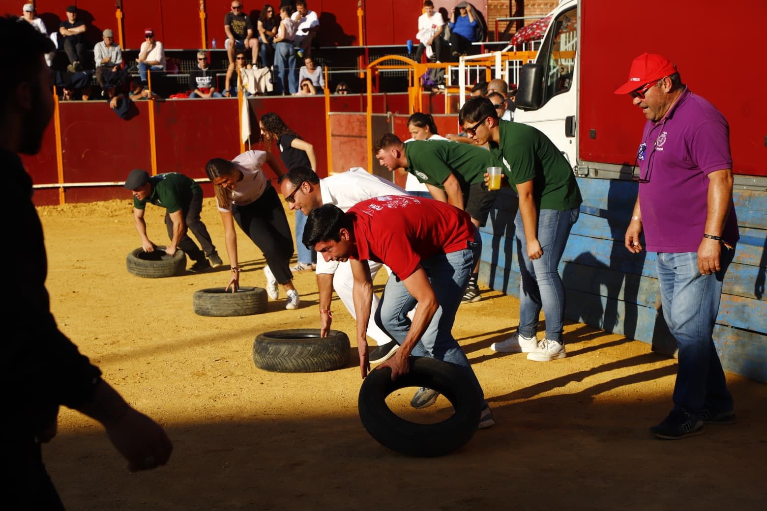 El día de las peñas de Mayorga, en imágenes