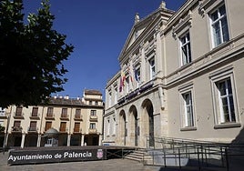 Fachada del Ayuntamiento de Palencia.