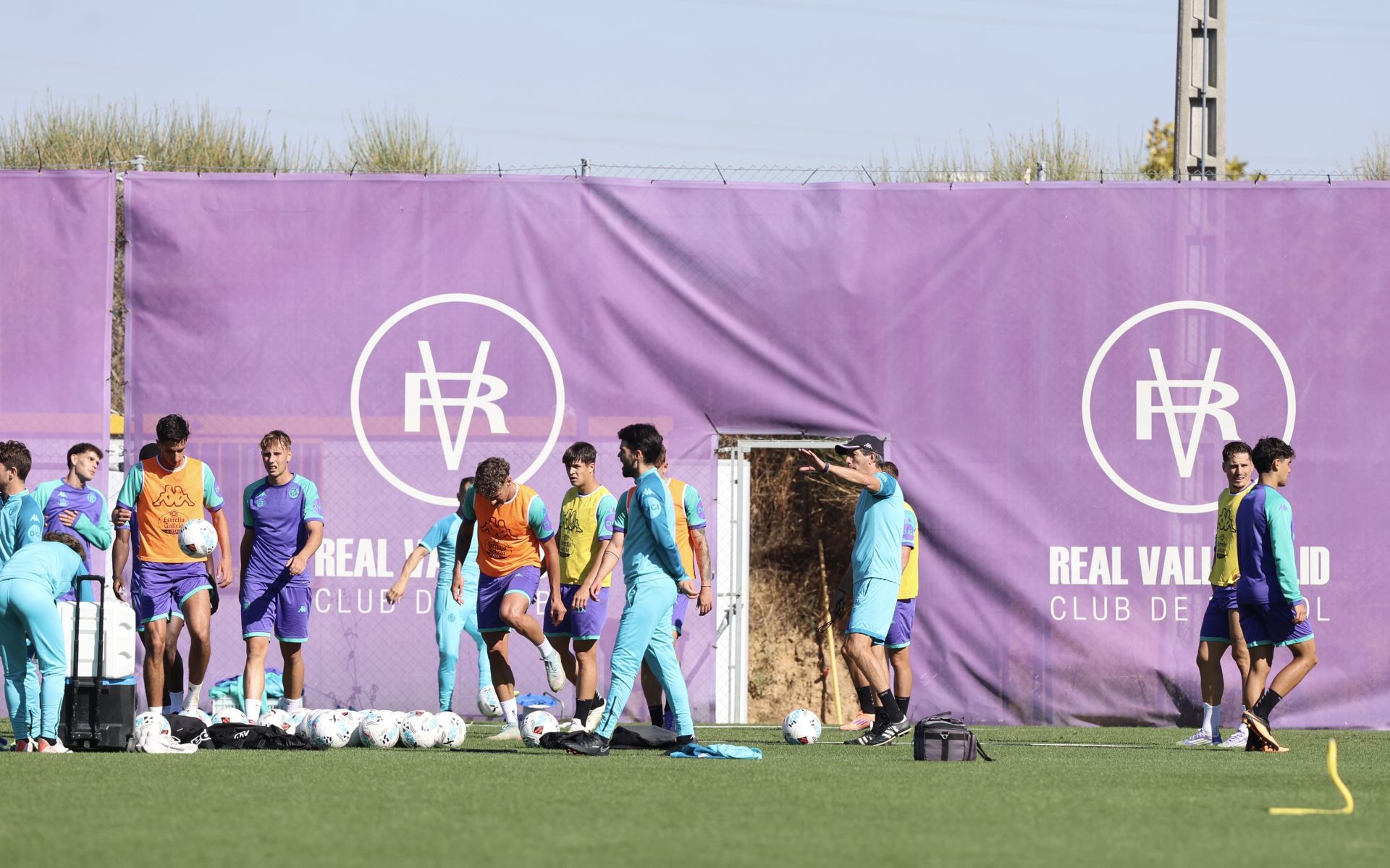 El entrenamiento tras la derrota ante la Cultural, en imágenes