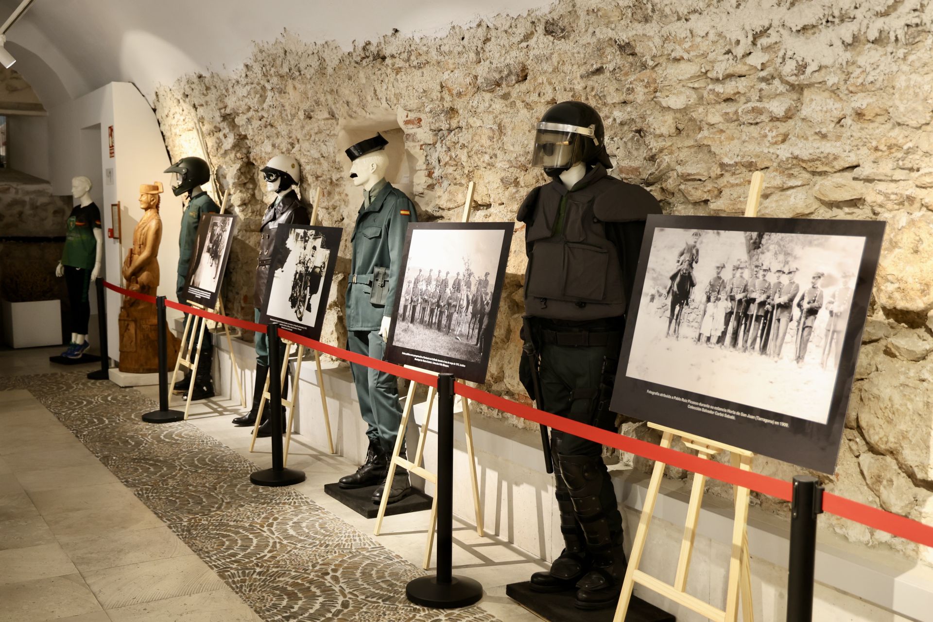 La historia de la Guardia Civil de Valladolid, en imágenes