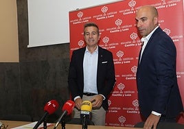 El secretario autonómico, Leandro Roldán, y el delegado provincial de Palencia y director de La Salle, Juan Antonio Rojo.