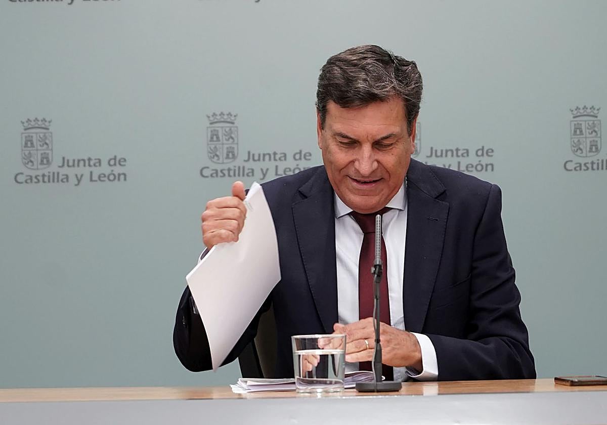 El portavoz de la Junta, Carlos Fernández Carriedo, este jueves en la rueda de prensa posterior al Consejo de Gobierno