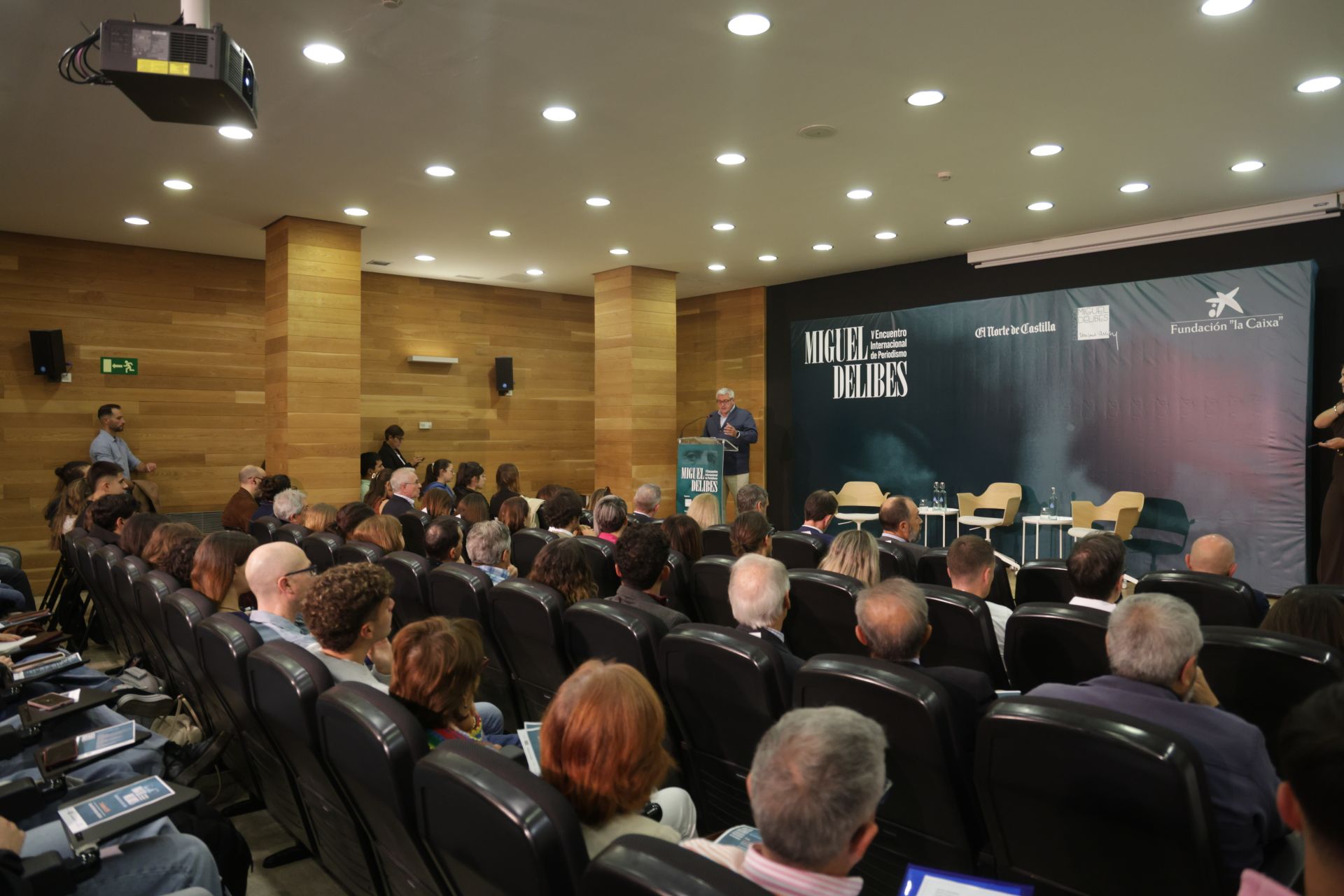 Las imágenes del V Encuentro de Periodismo Miguel Delibes