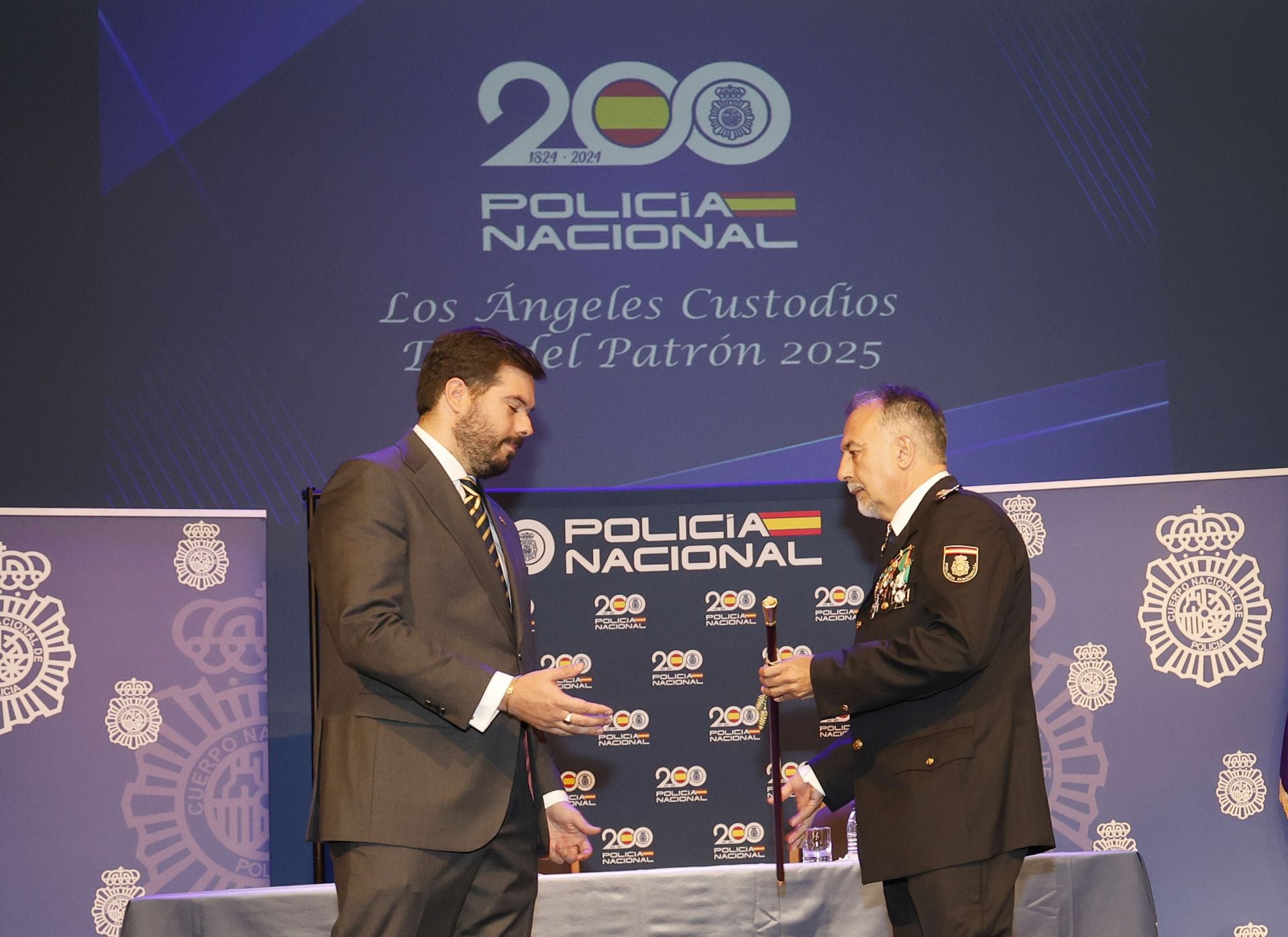 La Policía honra a sus patronos