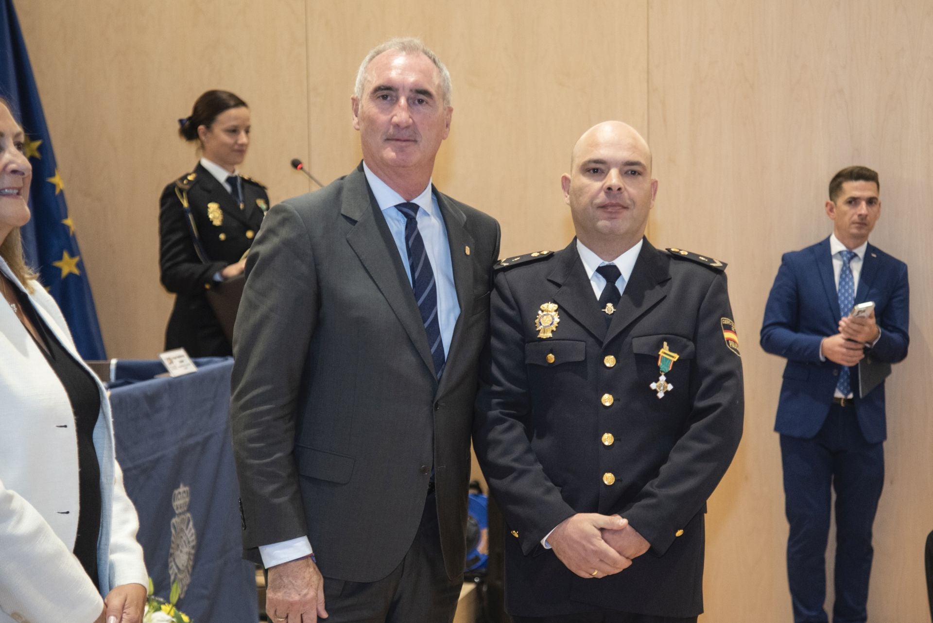 Segovia arropa a la Policía Nacional en su festividad