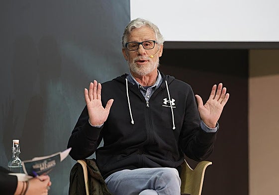 Javier Ares durante su intervención.