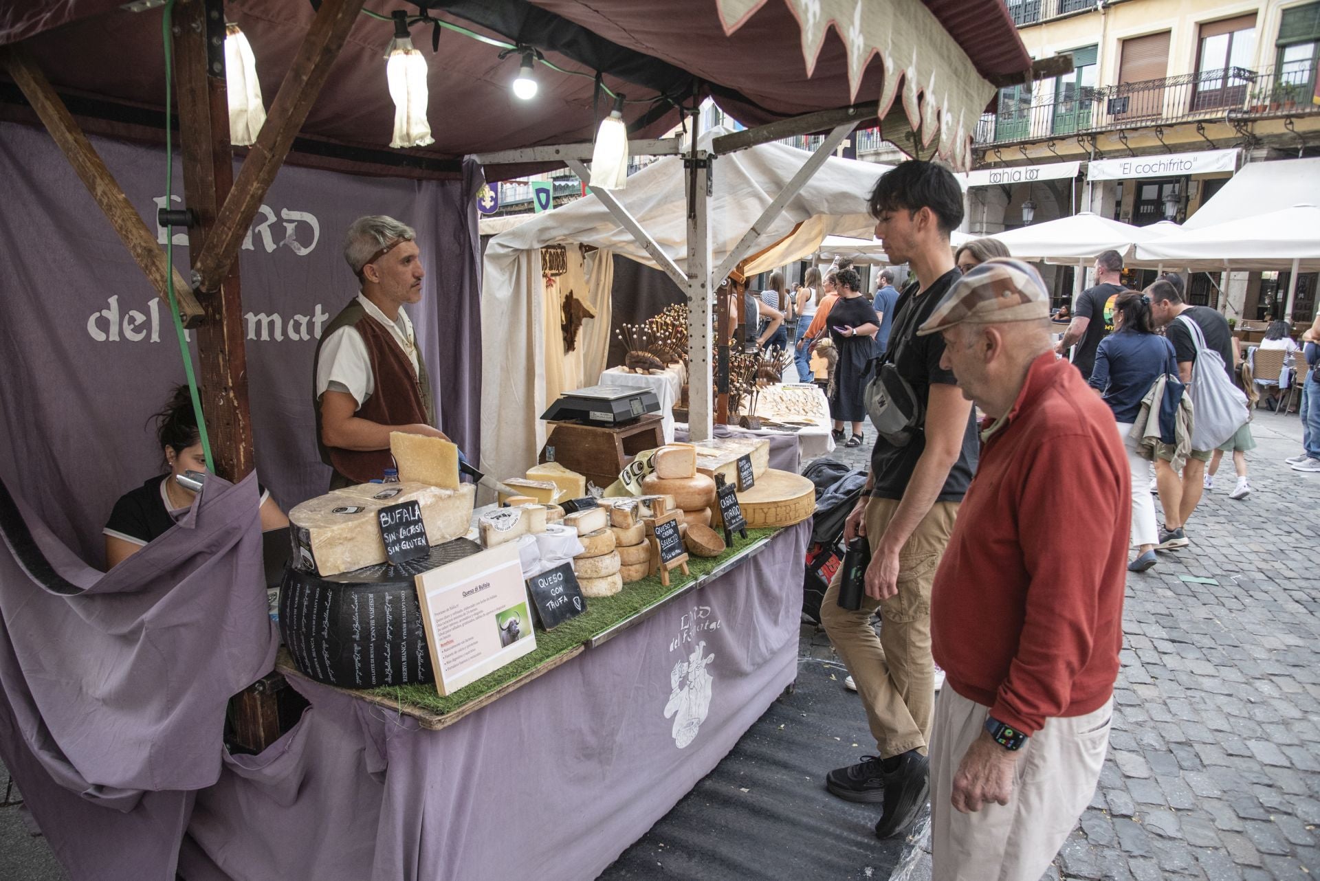 Las horas previas a la proclamación de Isabel, en imágenes