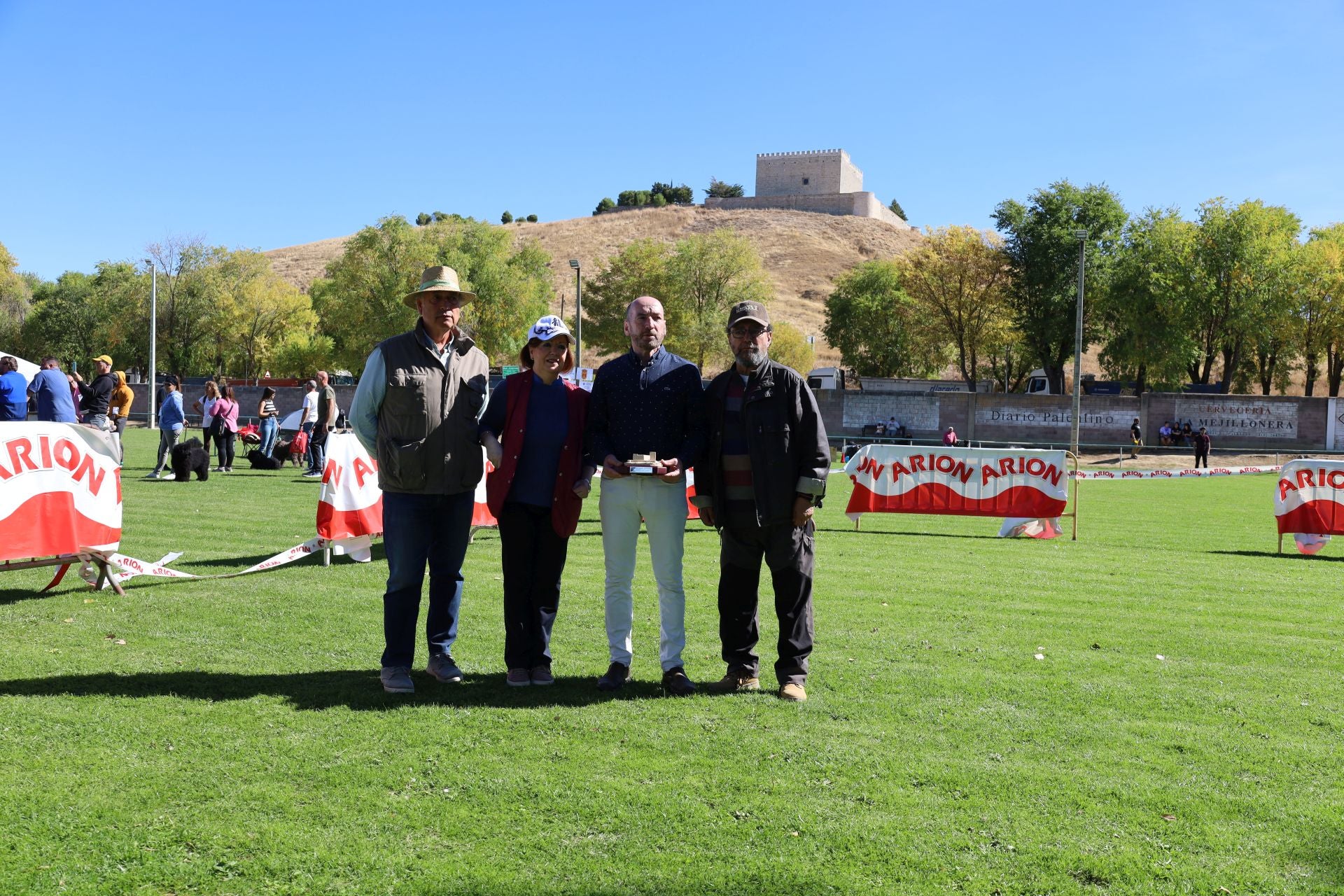Concurso de mastines y perros de agua en Monzón de Campos