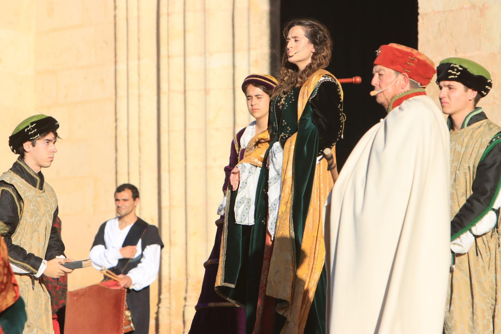 El homenaje al legado de Isabel la Católica, en imágenes