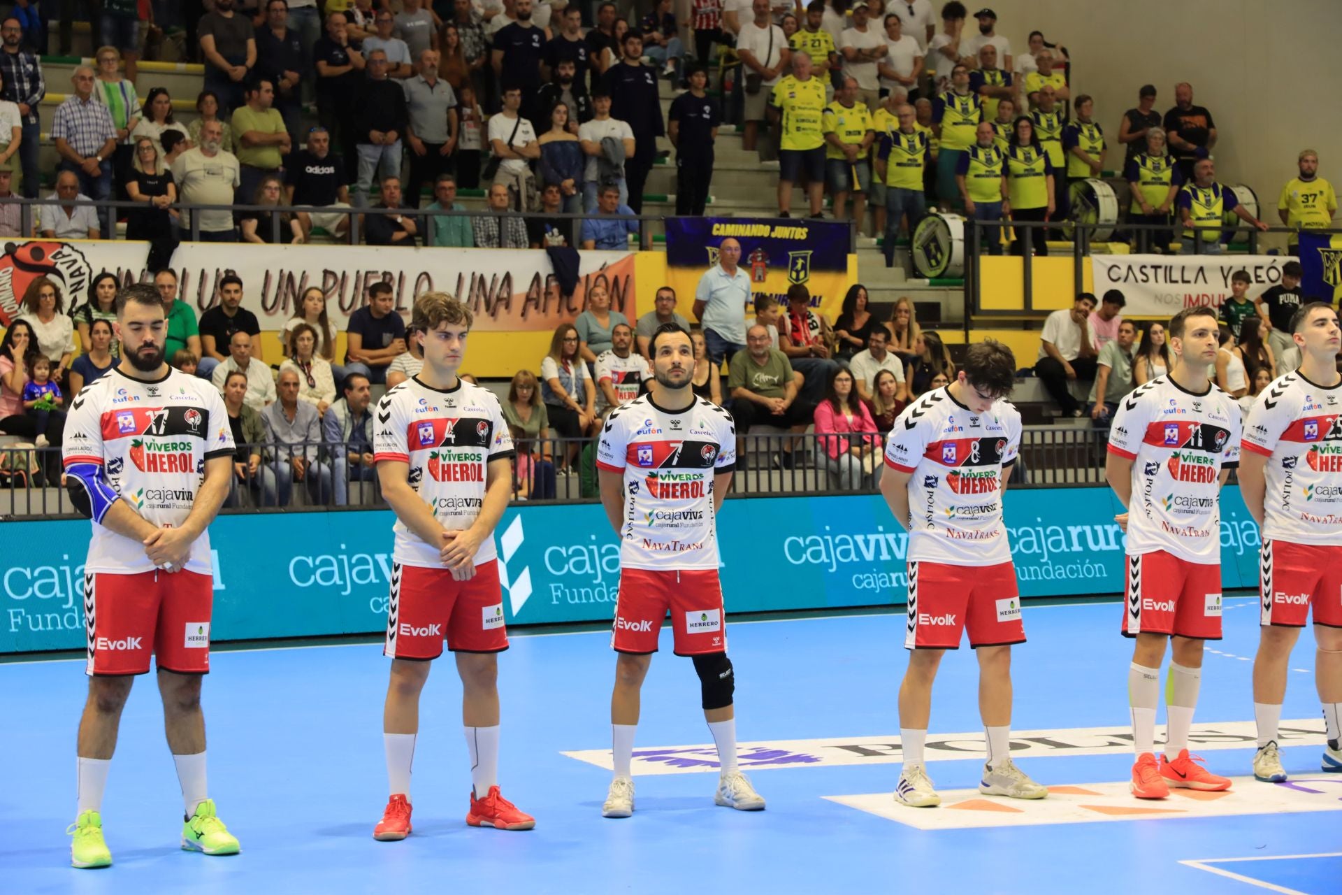 Fotografías de la derrota del Nava frente al Bidasoa Irún