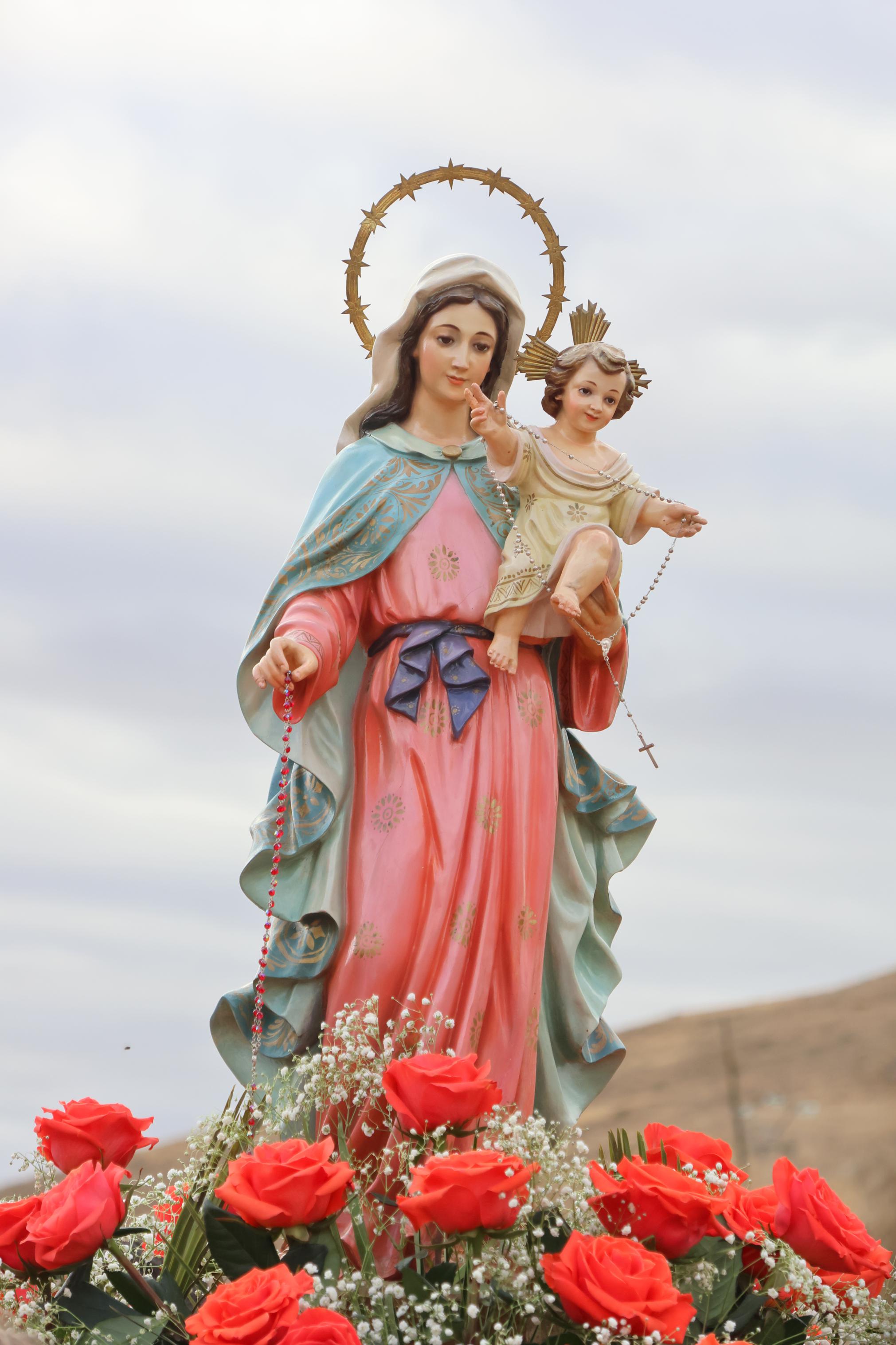 Cobos de Cerrato danza a sus Patronas