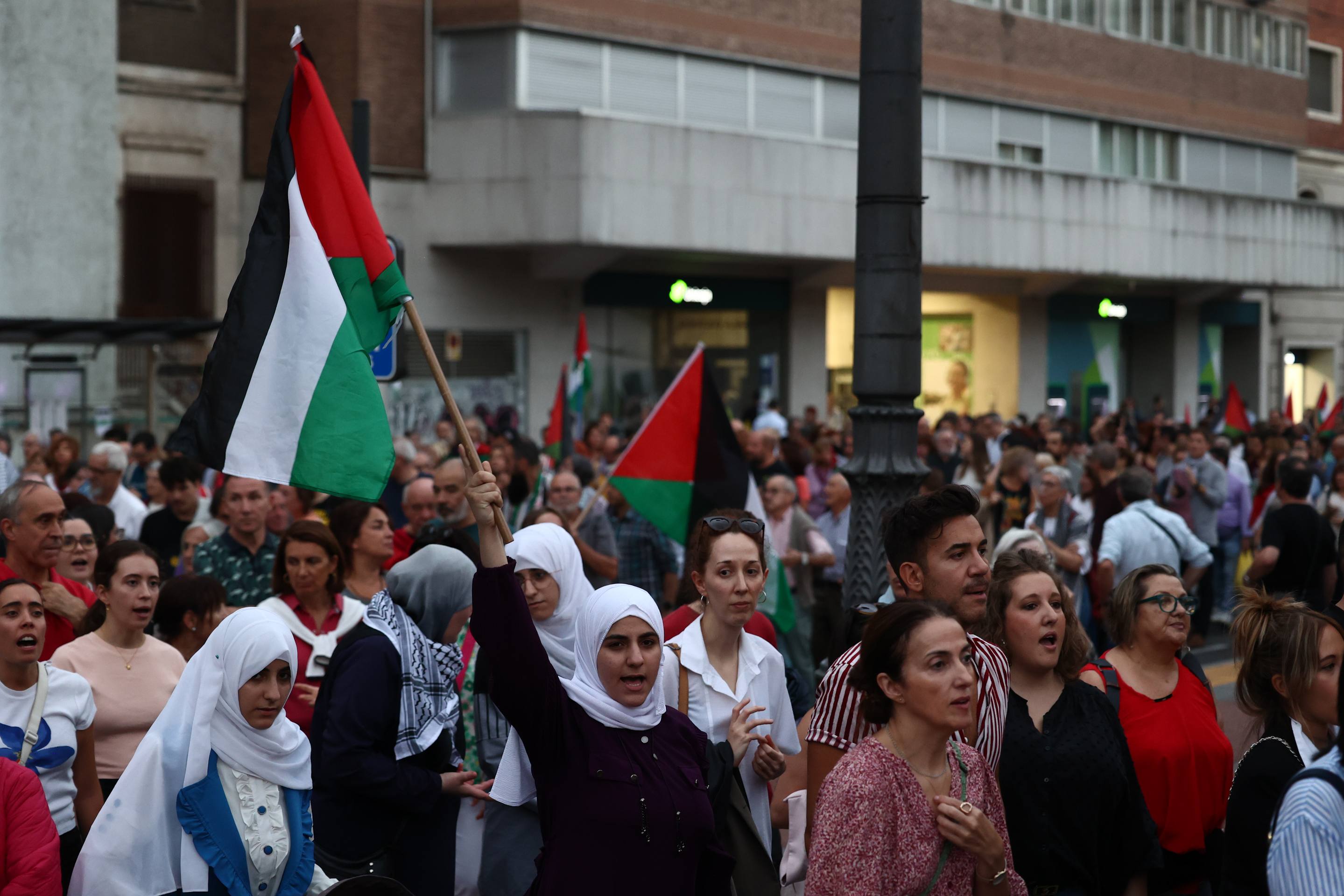 Las imágenes del manifestación propalestina en Valladolid
