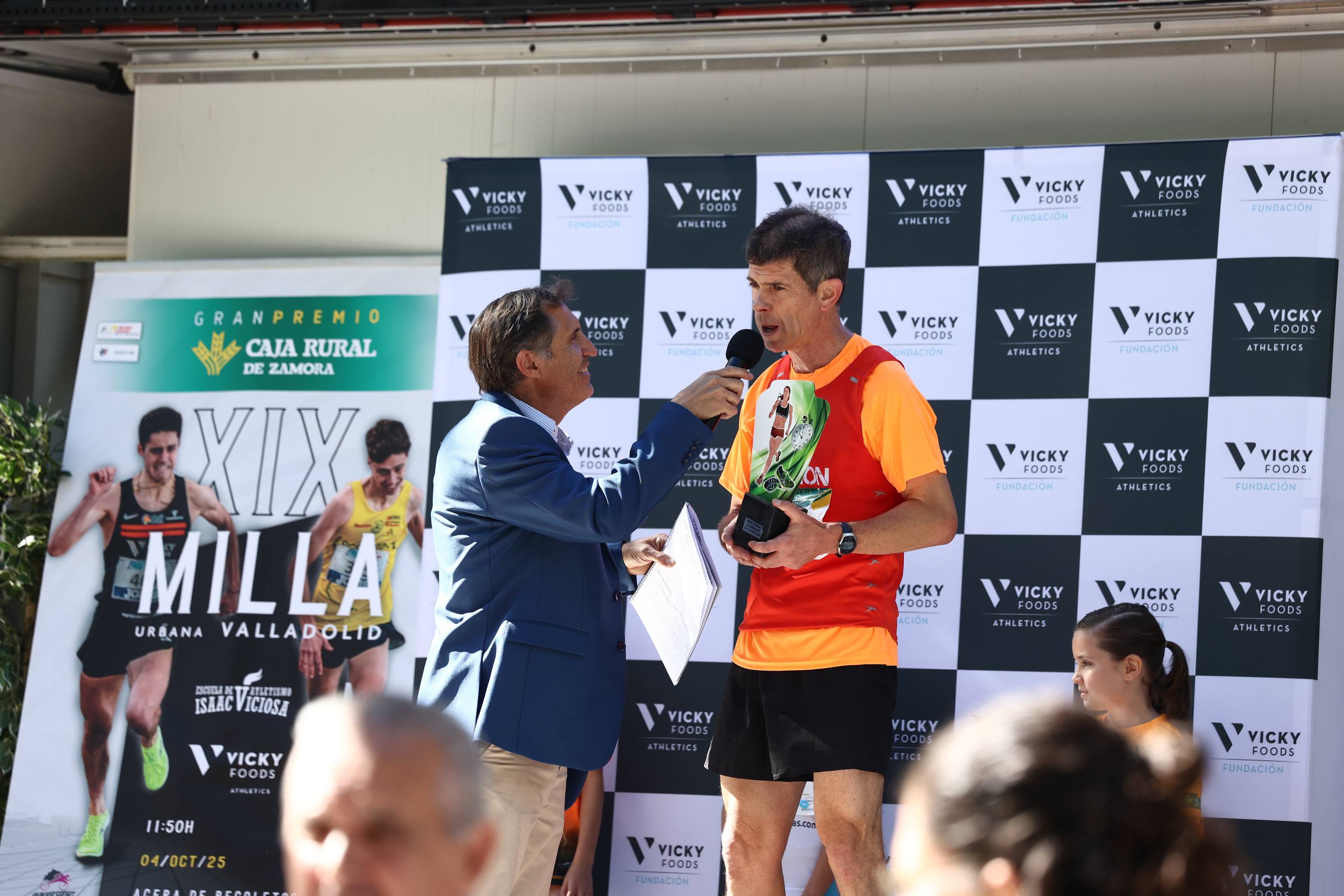 Carlos Sáez y Maria Viciosa, vencedores de la XIX Milla Urbana de Valladolid