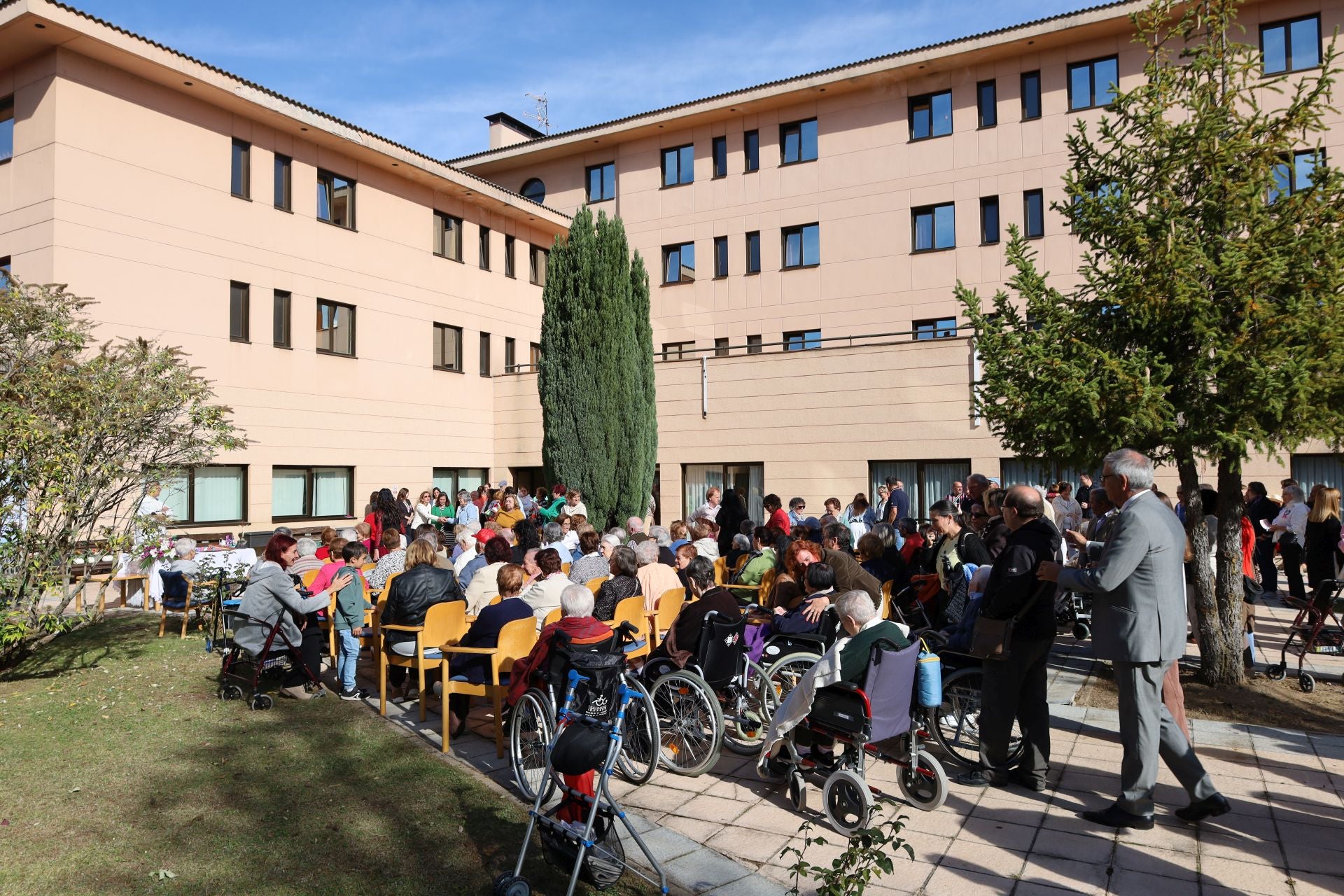 Así fue la celebración en el Centro Sociosanitario de Guardo