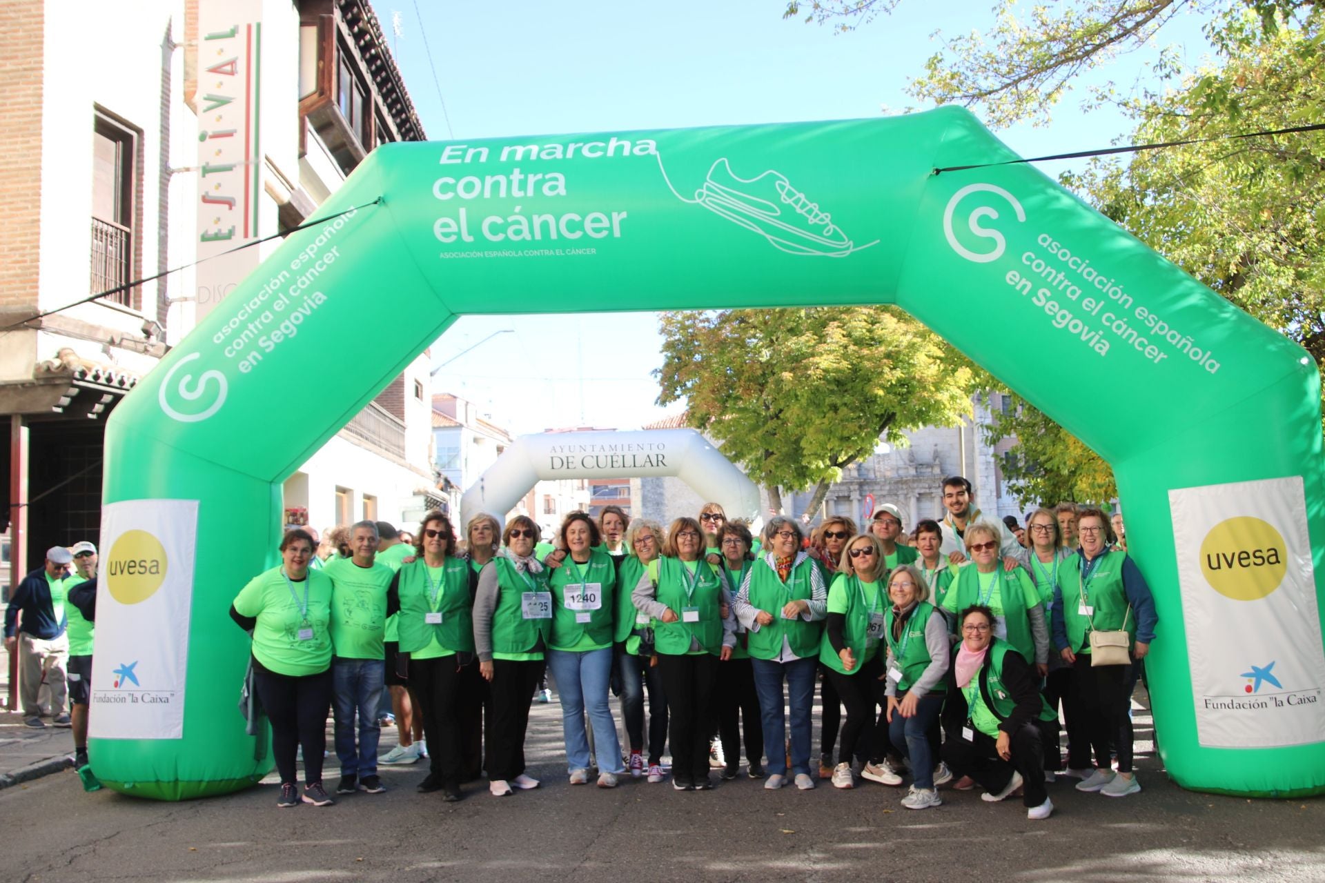 Fotografías de la marcha contra el cáncer en Cuéllar