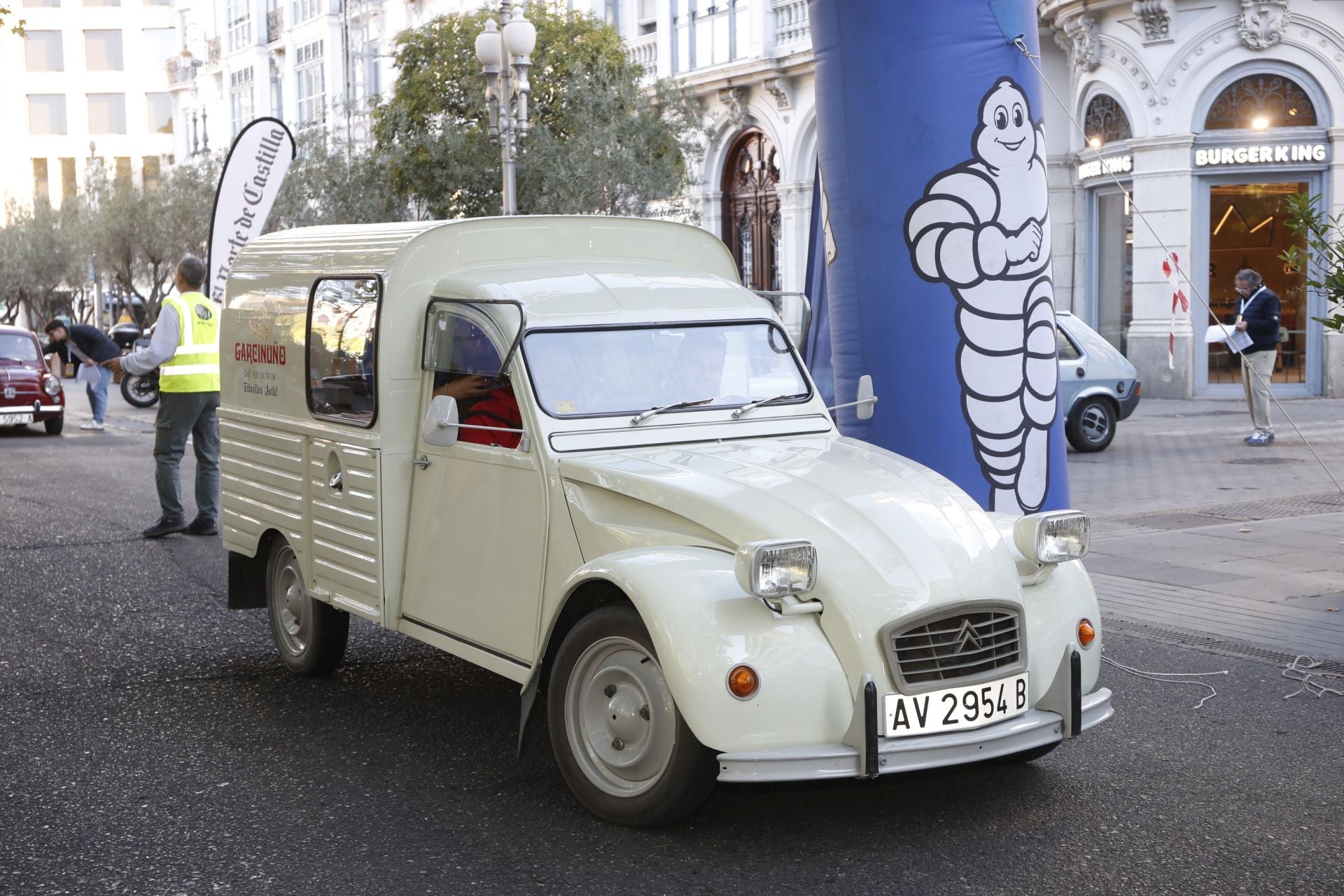 Búscate entre los participantes de Valladolid Motor Vintage (7/12)