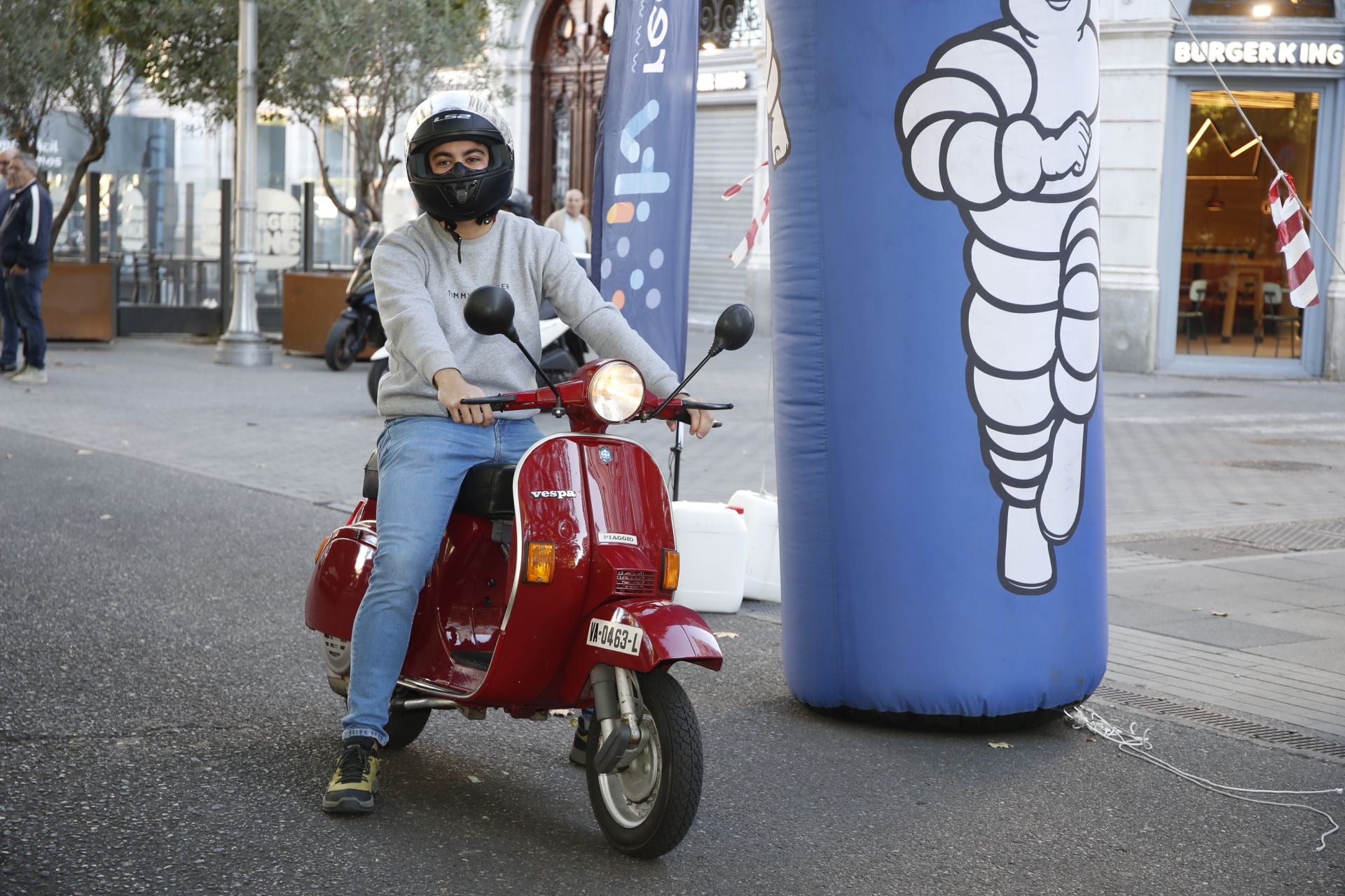 Búscate entre los participantes de Valladolid Motor Vintage (9/12)
