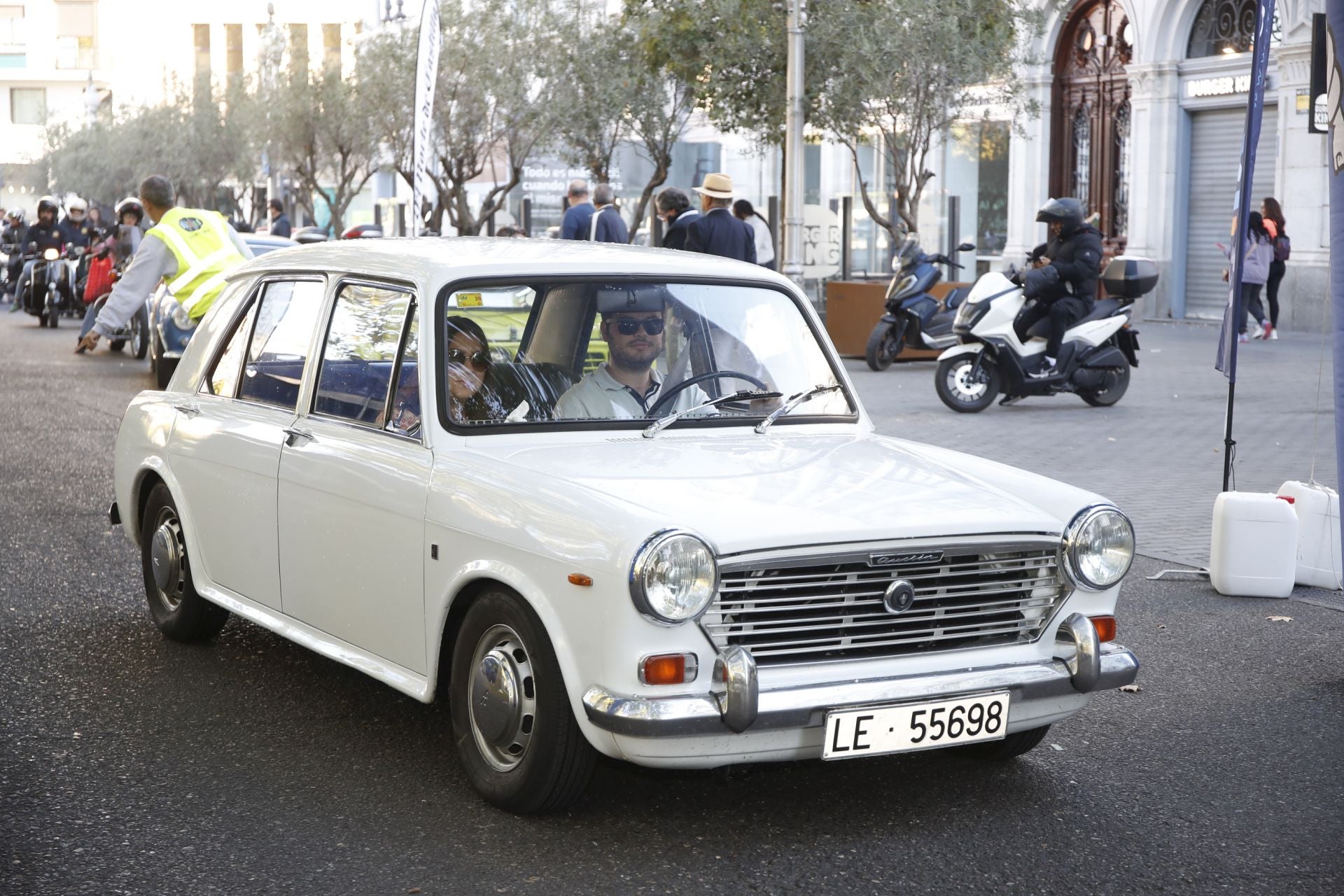 Búscate entre los participantes de Valladolid Motor Vintage (10/12)