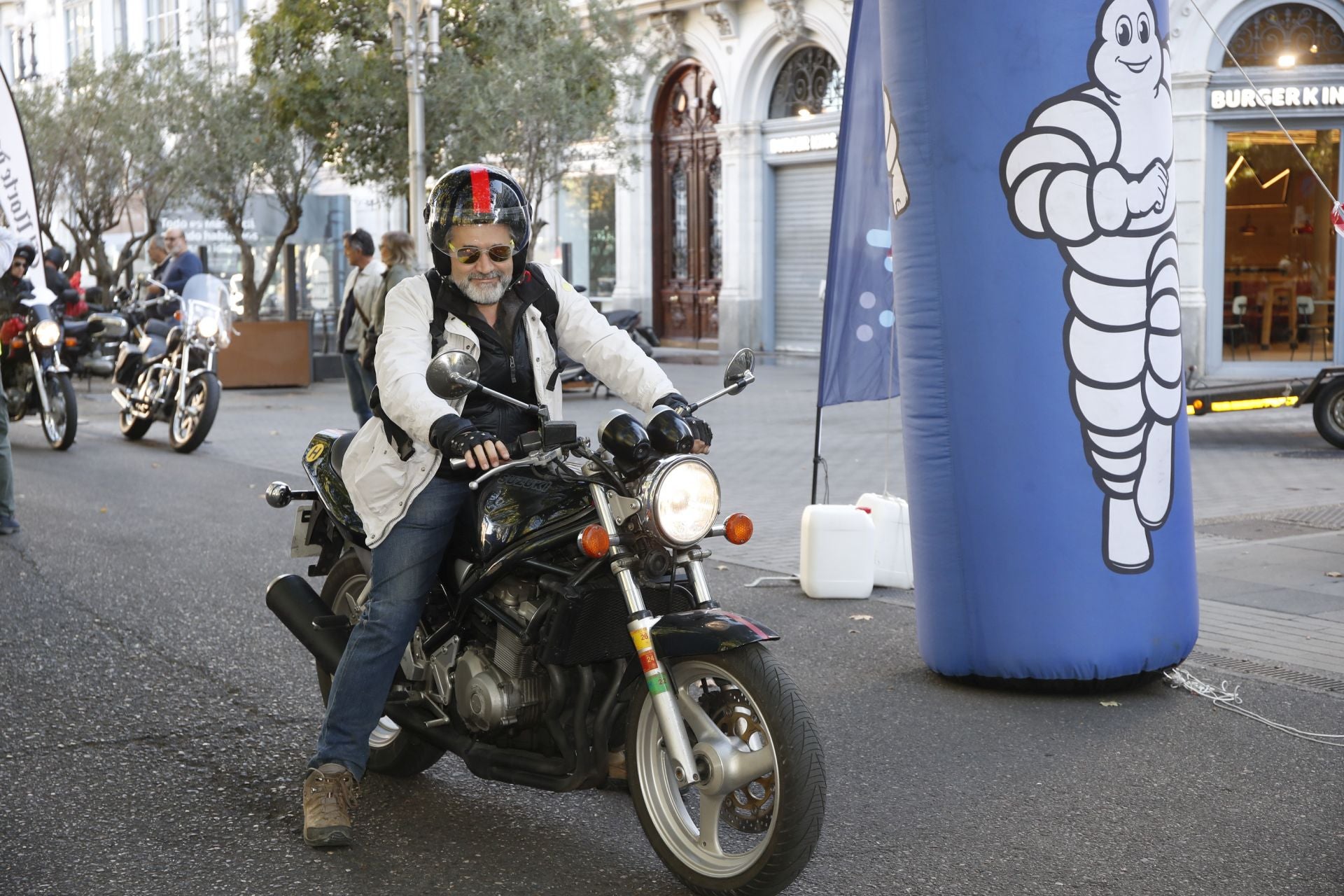 Búscate entre los participantes del Valladolid Motor Vintage (12/12)