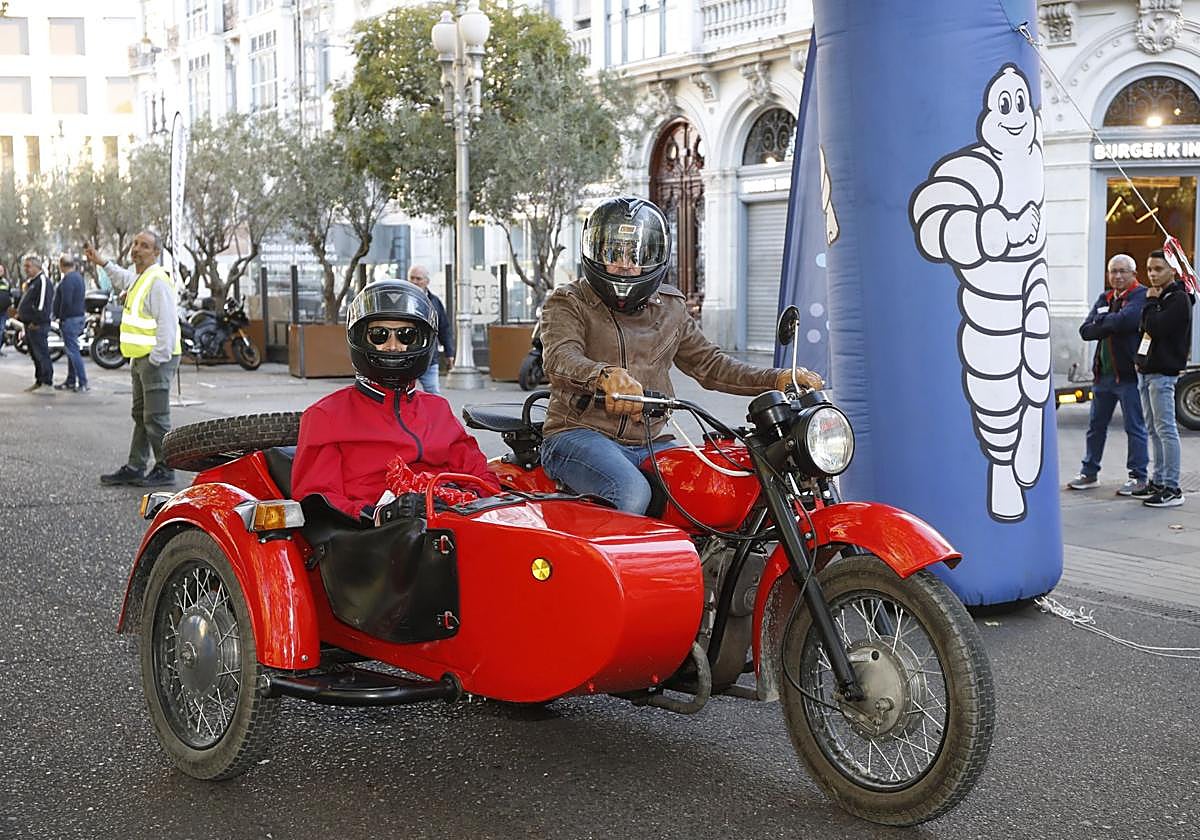 Búscate entre los participantes del Valladolid Motor Vintage (12/12)