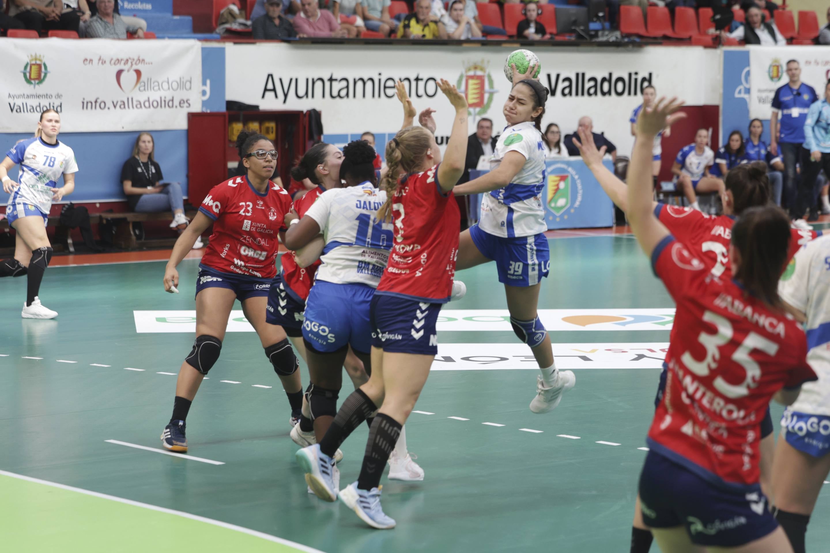 La derrota del Aula ante Porrino, en imágenes