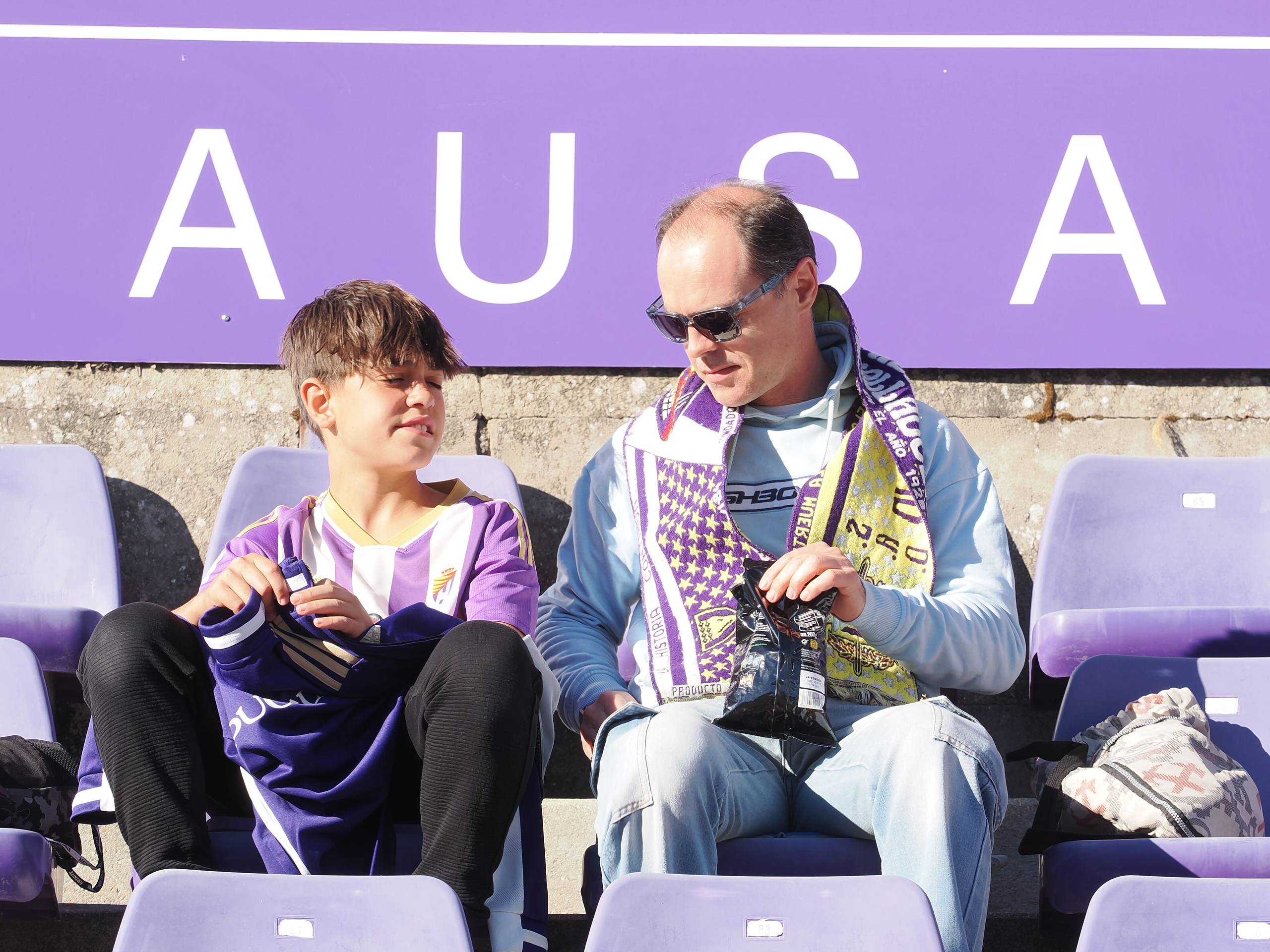 Búscate en la grada del José Zorrilla (1/4)