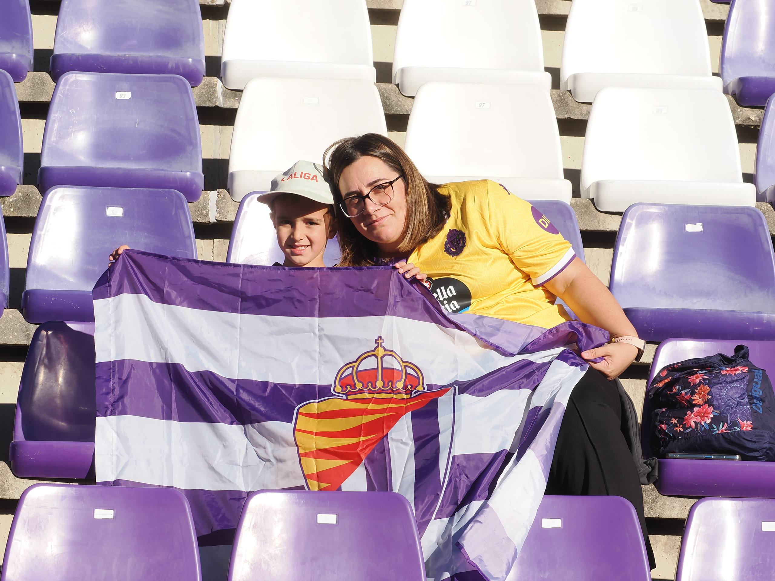 Búscate en la grada del José Zorrilla (3/4)
