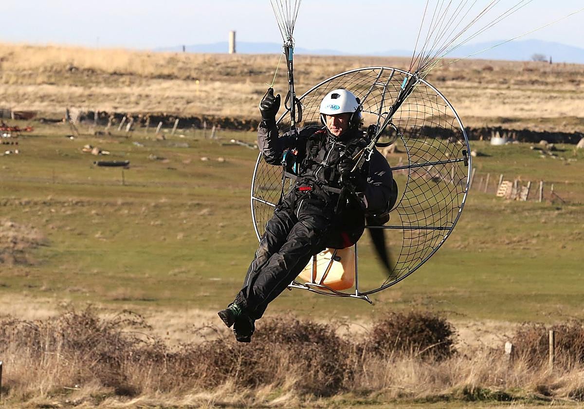 José Luis Martín Mayoral 'Mayo', instantes después del despegue.