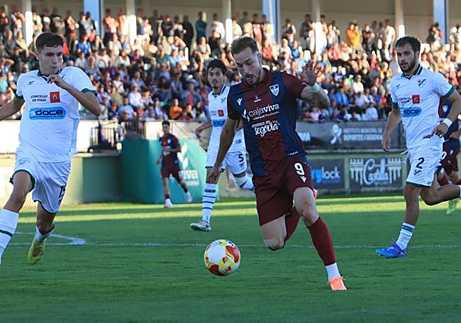 Fotos del triunfo de la Segoviana ante el Coruxo.