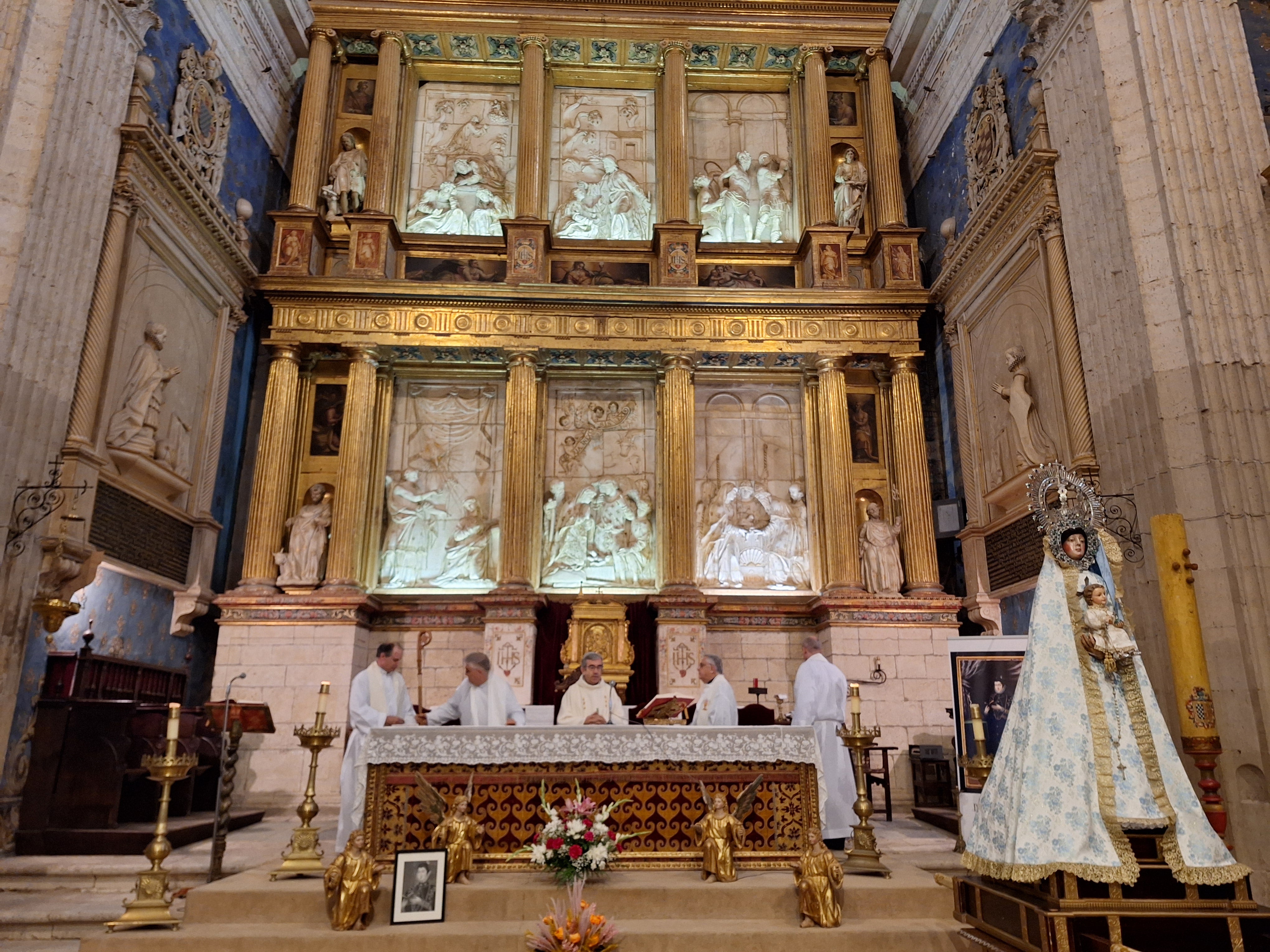 Villagarcía de Campos recueda a su vecina más insigne, doña Magdalena de Ulloa