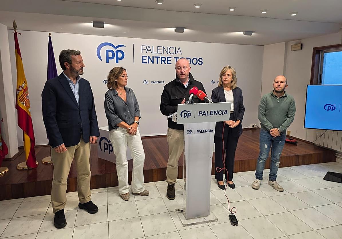 Comparecencia de los dirigentes del PP palentino.