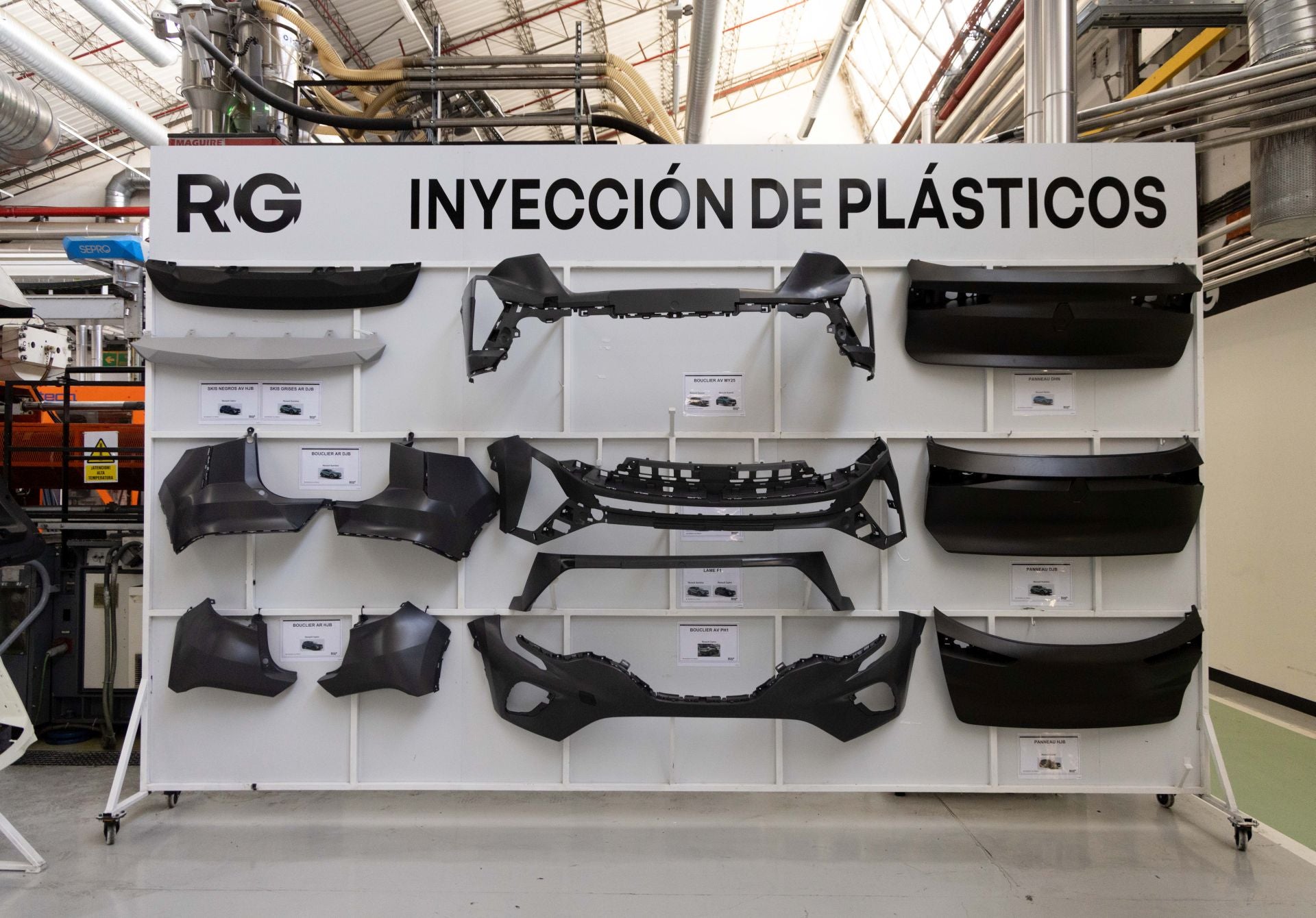 Las imágenes del 60 aniversario de la planta de Carrocerías de Renault en Valladolid