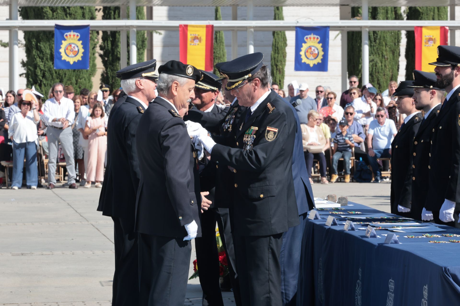 Las imágenes del acto de homenaje en el día de la Policía Nacional de Castilla y León