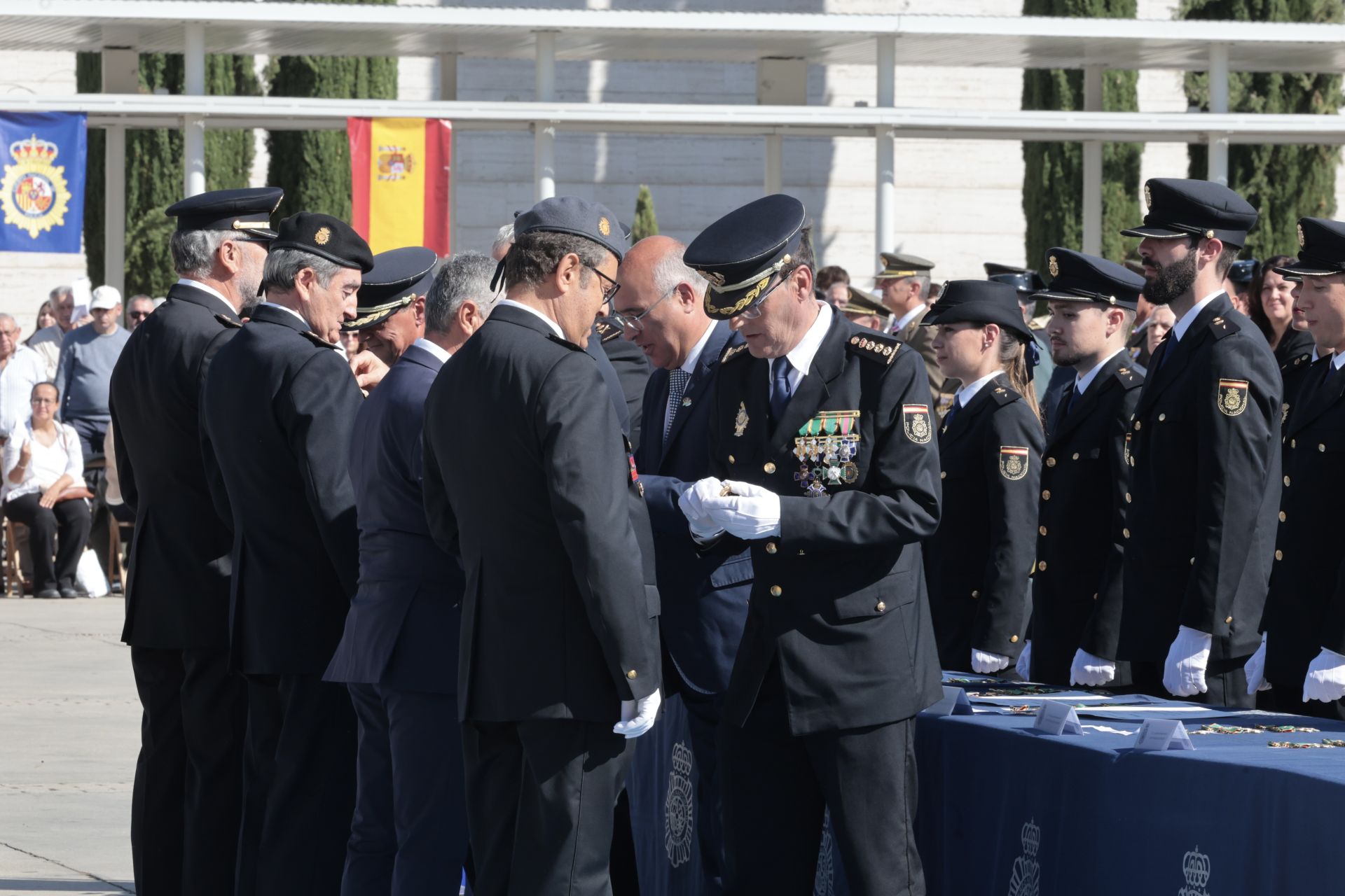 Las imágenes del acto de homenaje en el día de la Policía Nacional de Castilla y León