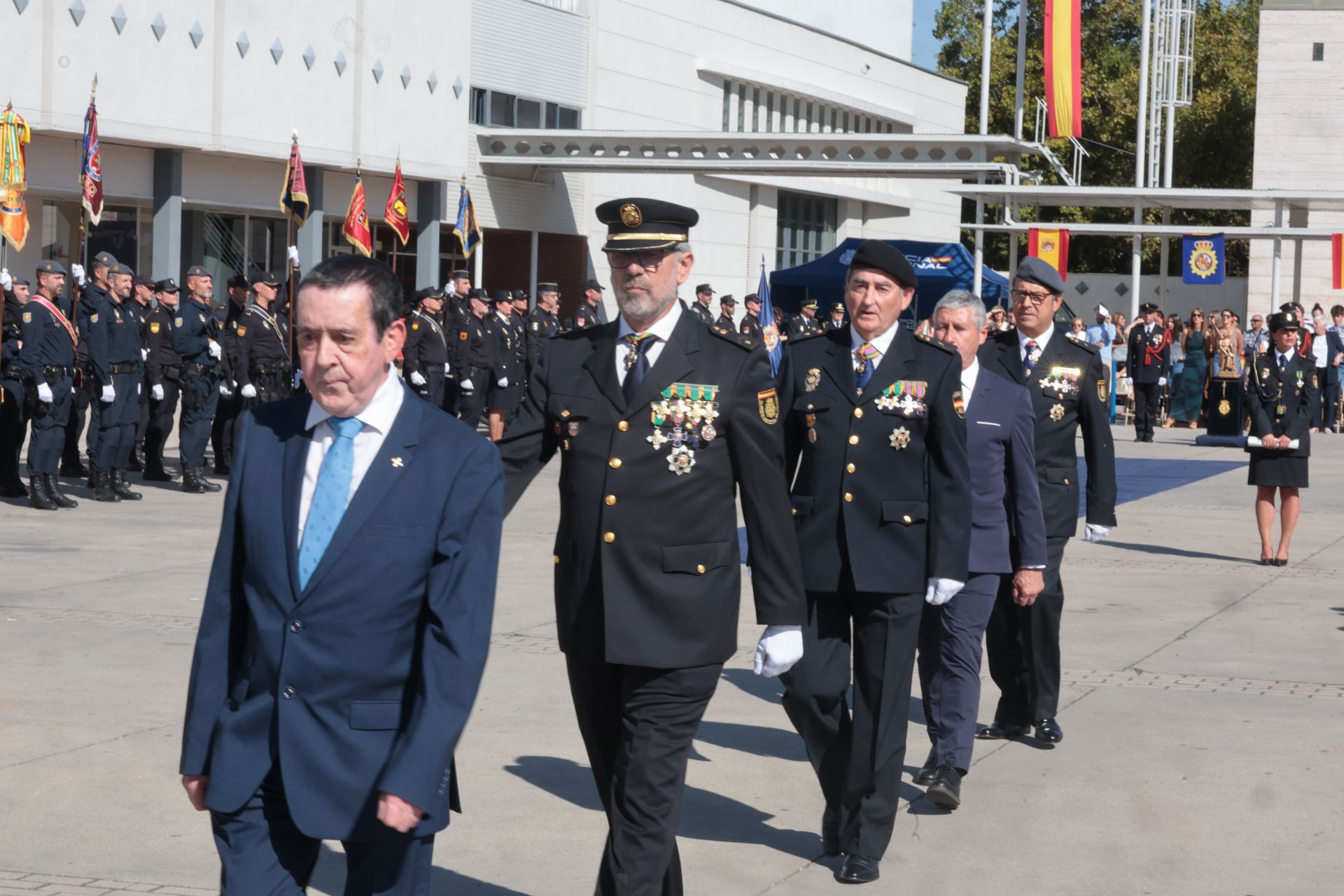 Las imágenes del acto de homenaje en el día de la Policía Nacional de Castilla y León