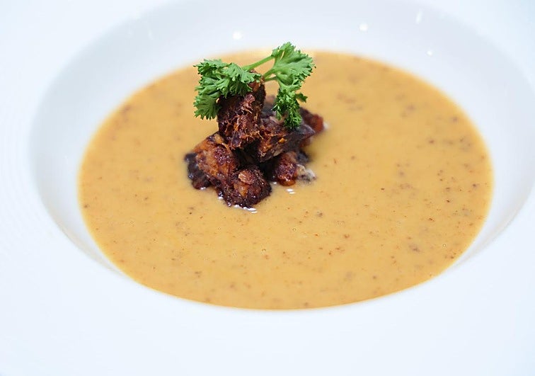 Un plato con una exquisita presentación y sabor