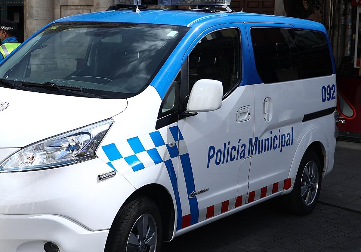 Un vehículo de la Policía Municipal de Valladolid.