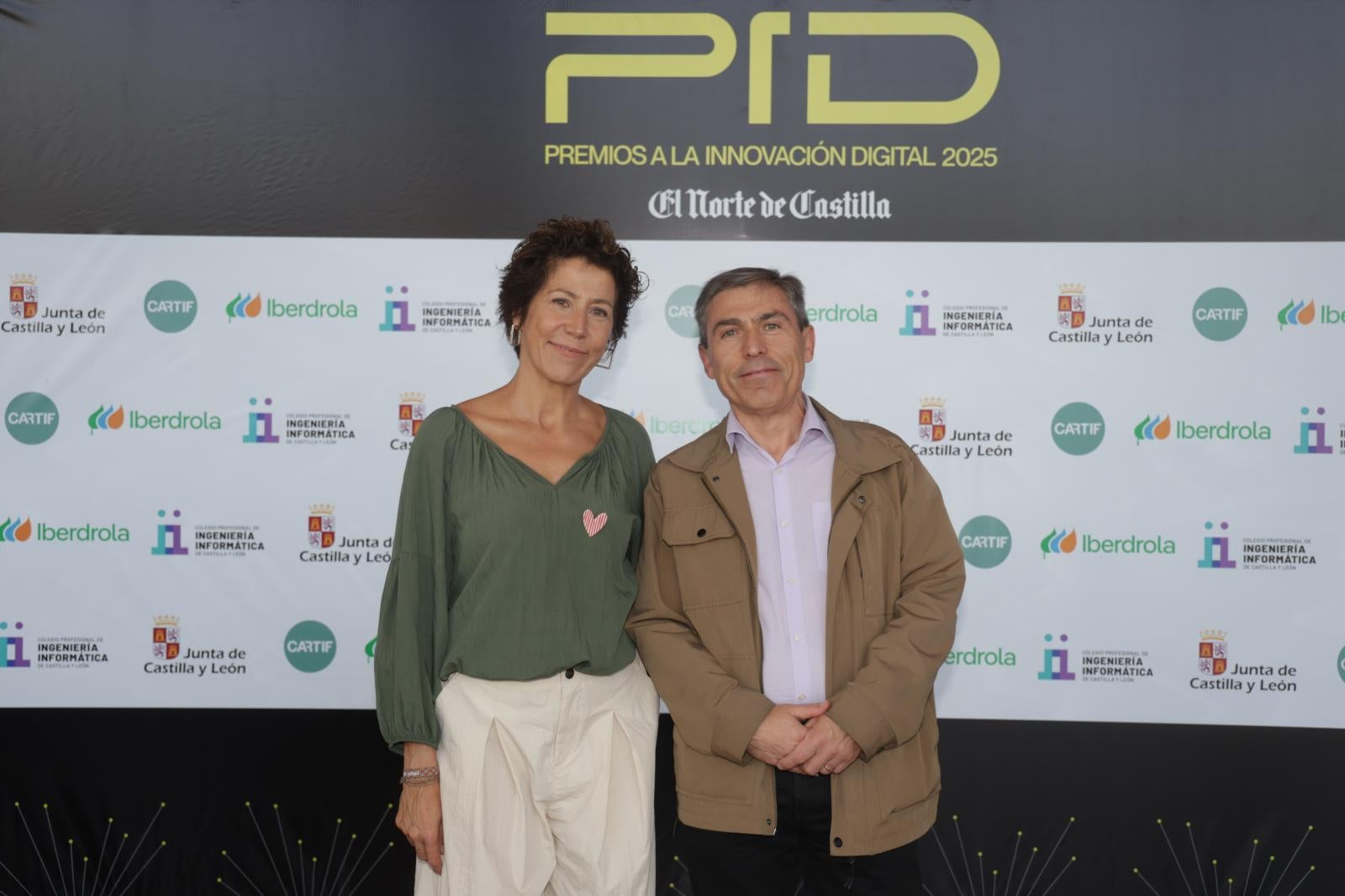 Marifé Blanco, de El Norte, y Gabriel Lleras , del Colegio de Informáticos.