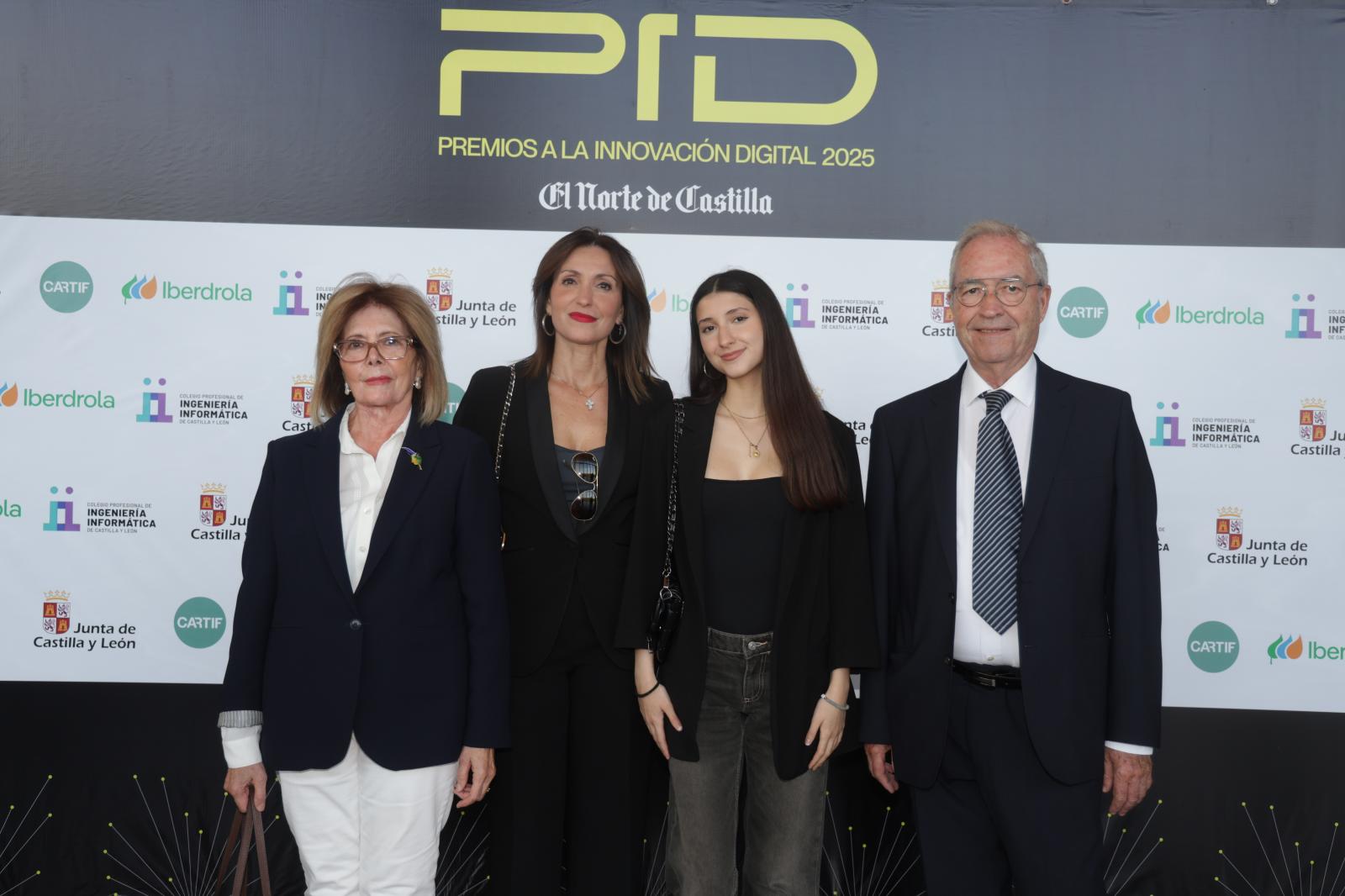 Teresa Hidalgo, Teresa Pernía (directora de la agencia de marketing y publicidad Strategia Comunicación), Claudia Molezuelas y José Luis Pernía.