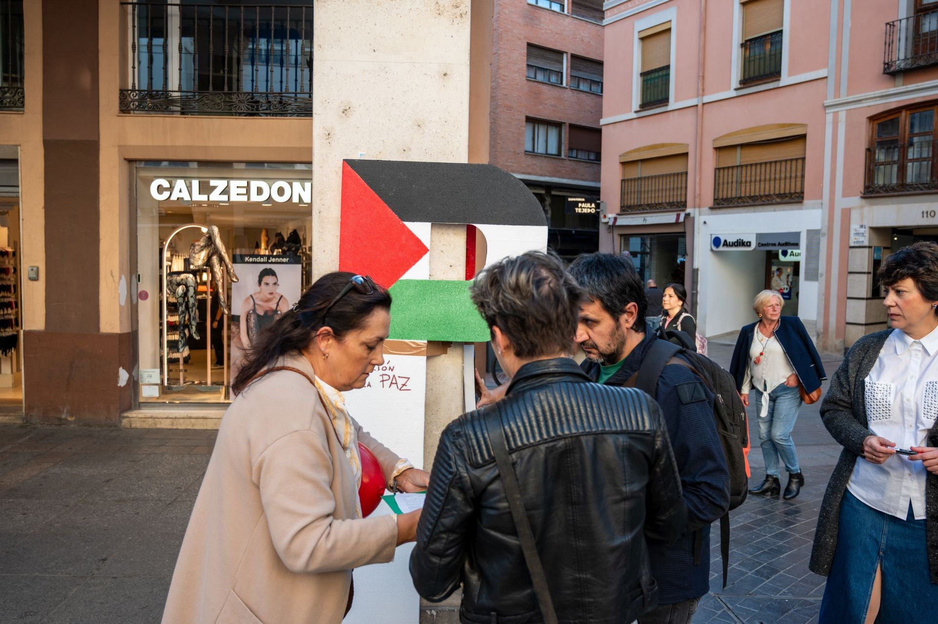 Las P de Palestina y de paz se unen en Palencia