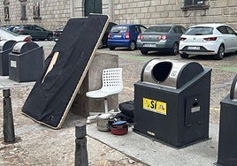 Contenedores de basura.