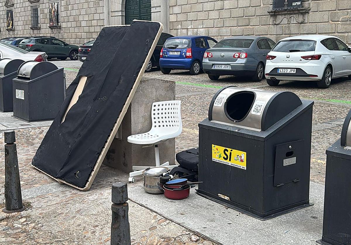 Contenedores de basura.