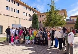 Antiguas y actuales trabajadoras del Centro Sociosanitario Guardo.